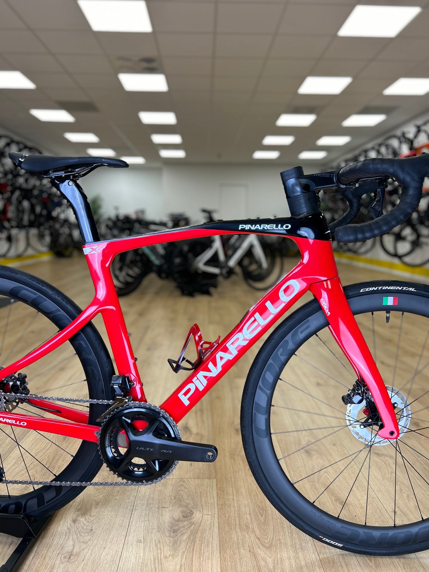 2024 Pinarello X3 Di2 Carbon Disc Racefiets