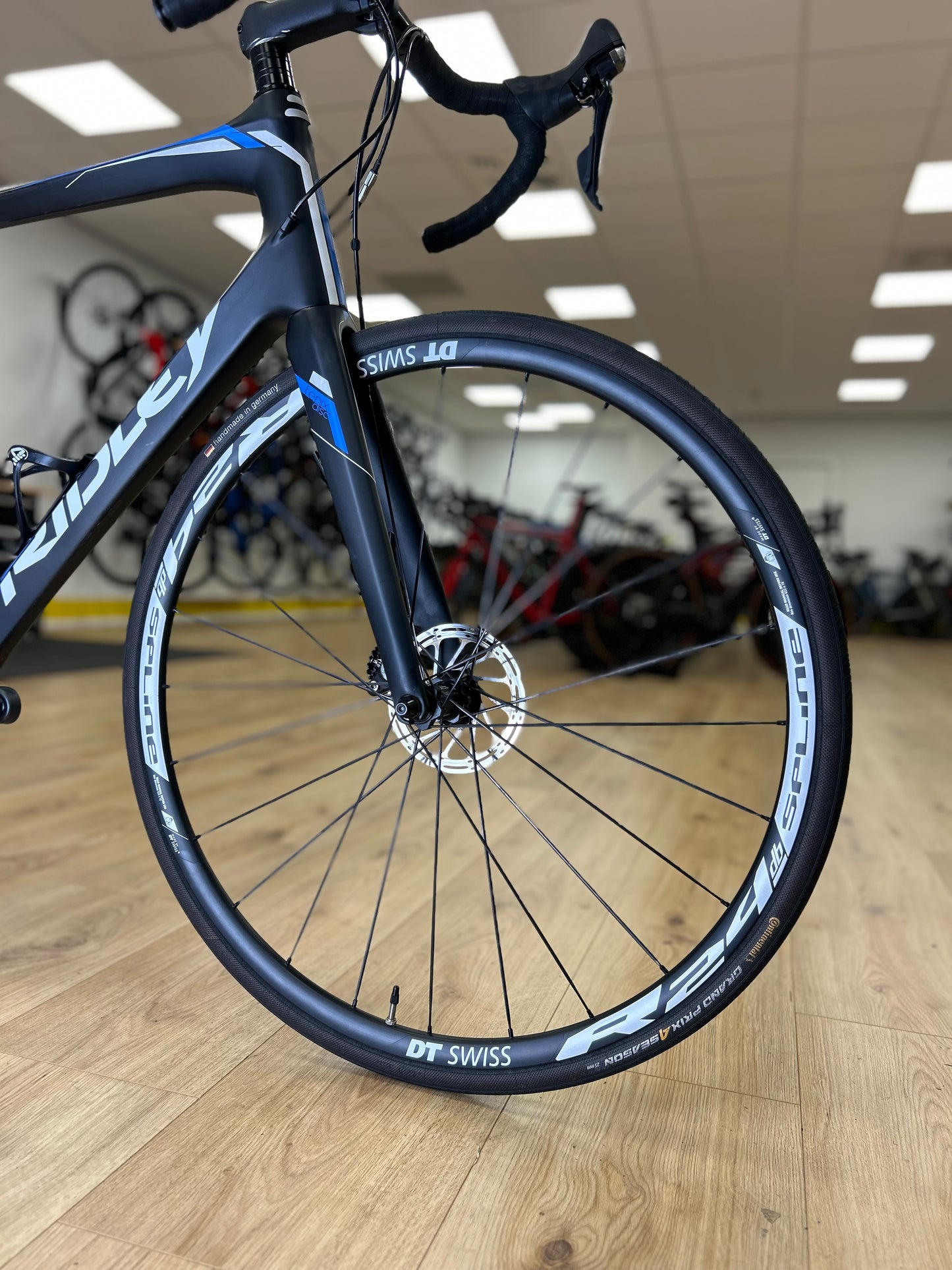 Ridley Fenix Carbon Ultegra Disc Racefiets