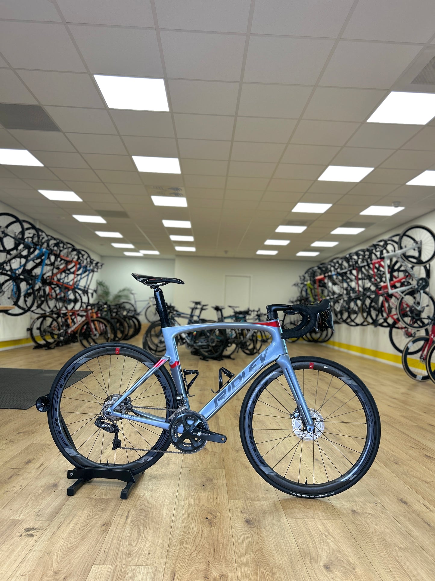Ridley Noah Aero+ DI2 Carbon Disc Racefiets