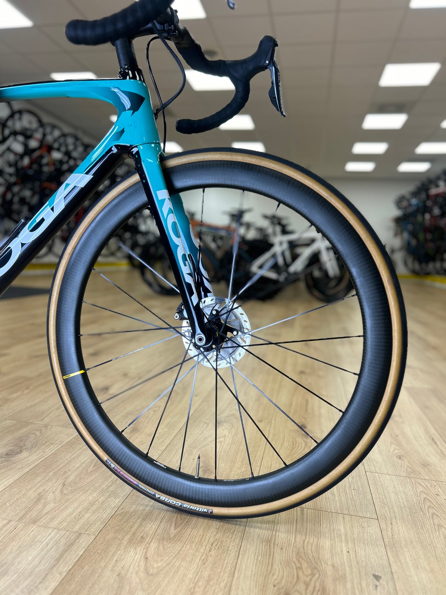 Koga Beat Premium Di2 Ultegra Disc Carbon Racefiets
