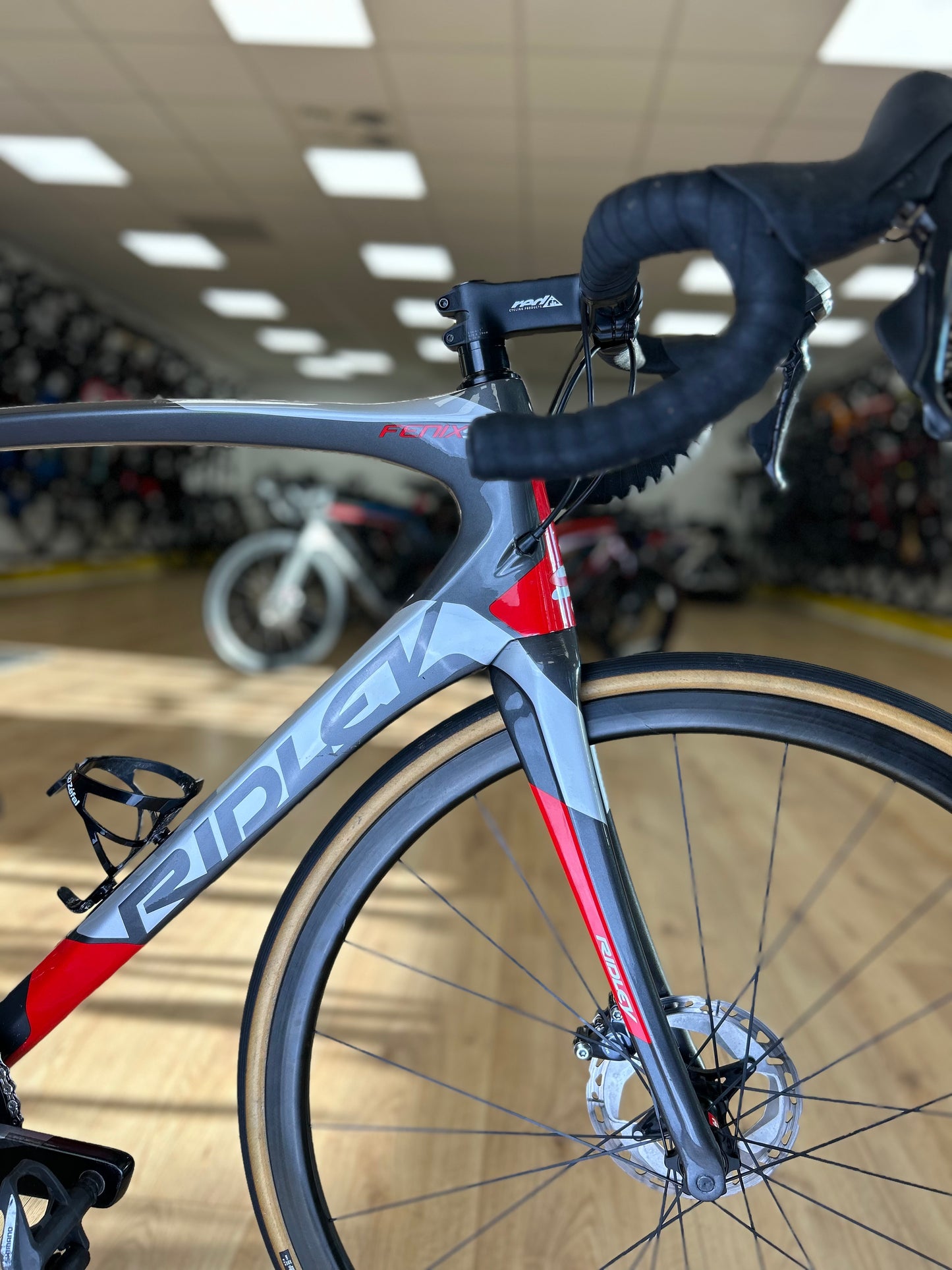 Ridley Fenix Carbon Ultegra Disc Racefiets