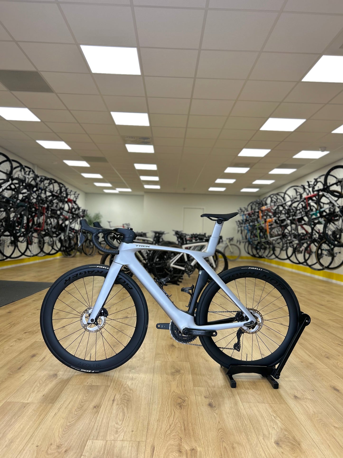 500km Trek Madone SLR 6 Carbon Disc Racefiets