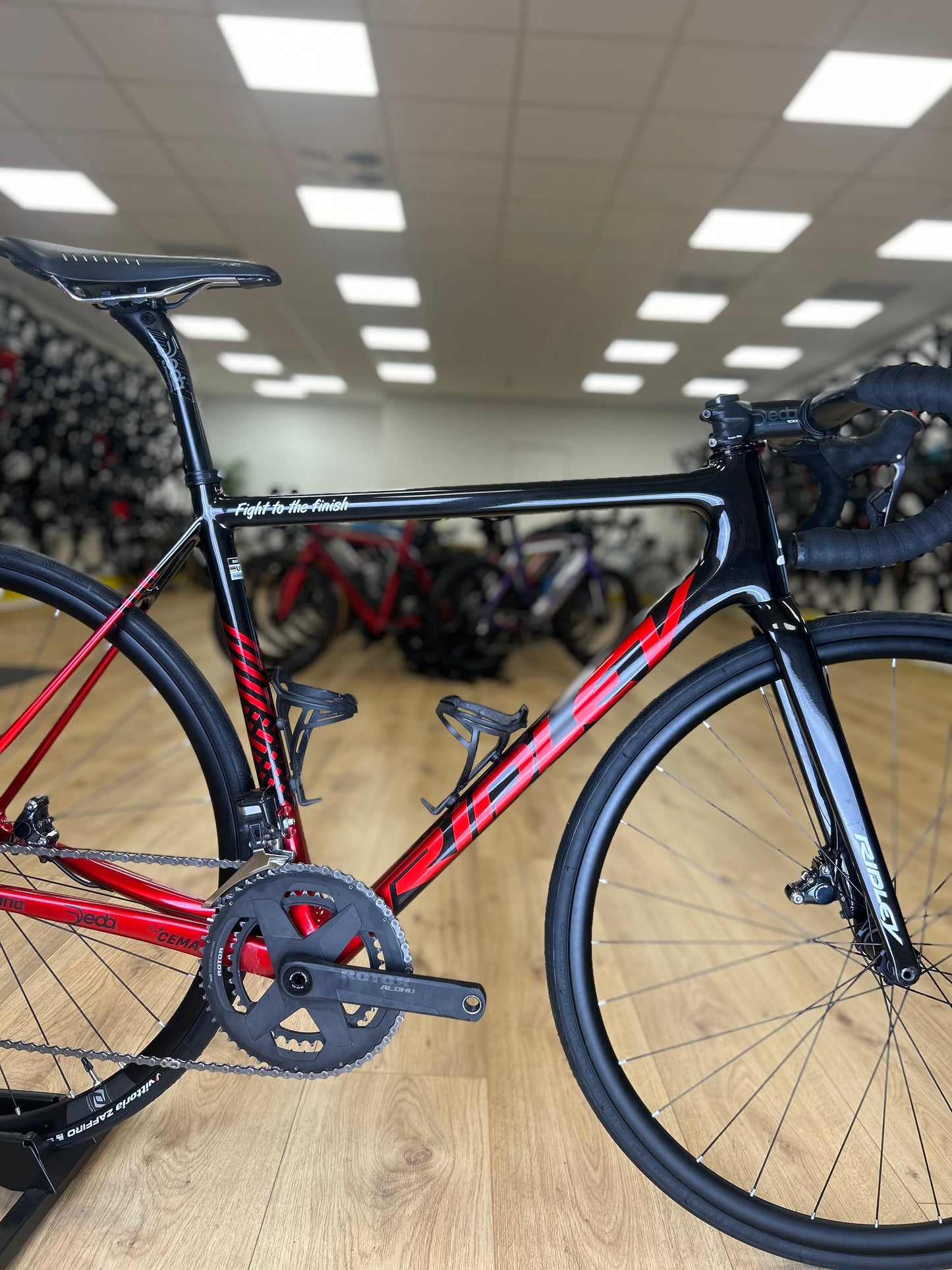 Ridley Helium Di2 Carbon Disc Racefiets