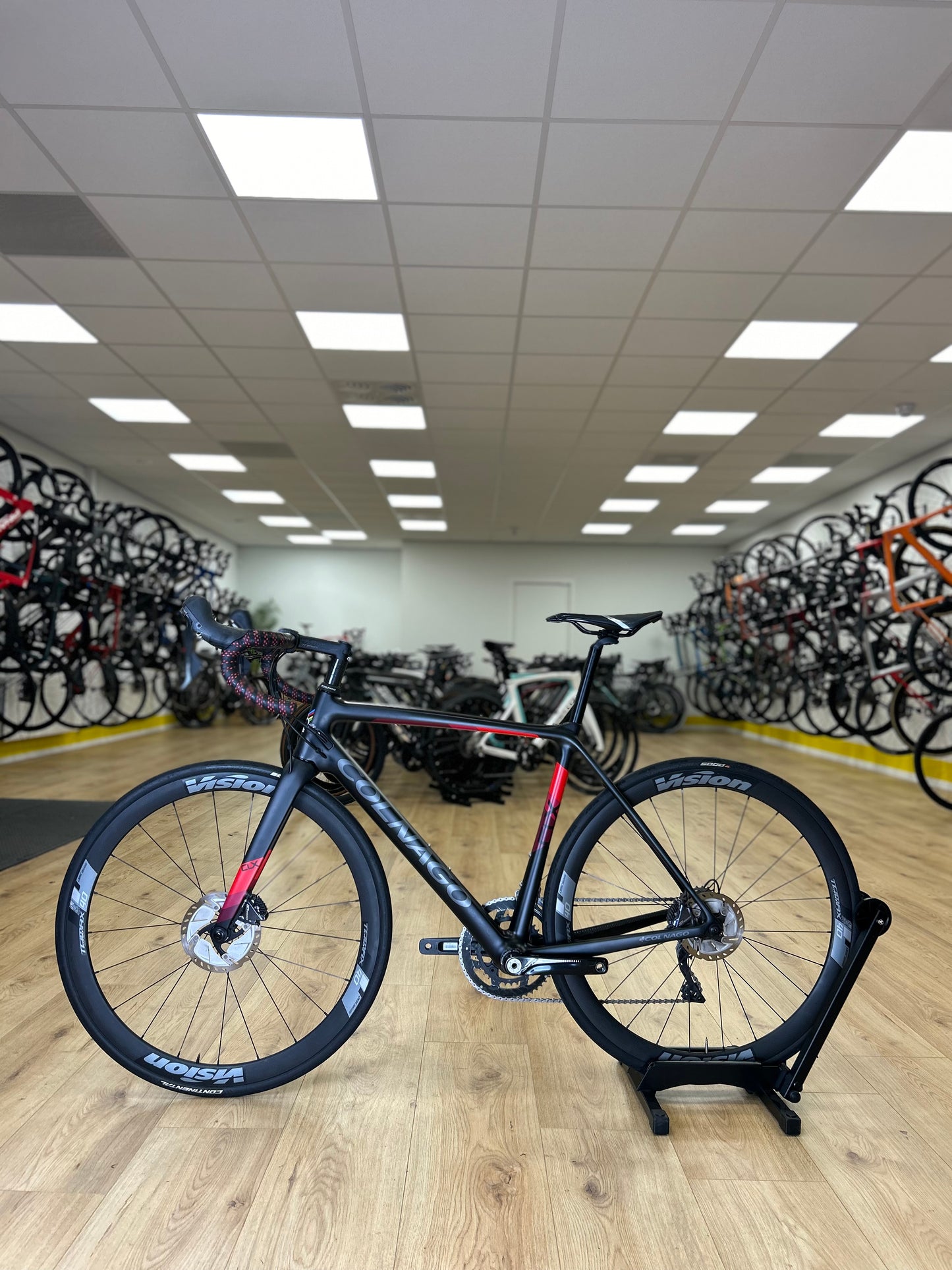 Colnago CLX Full Carbon Disc Racefiets