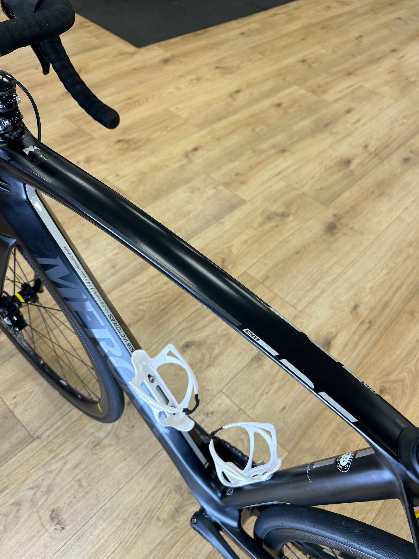 Eddy Merckx EM525 Disc Carbon Racefiets