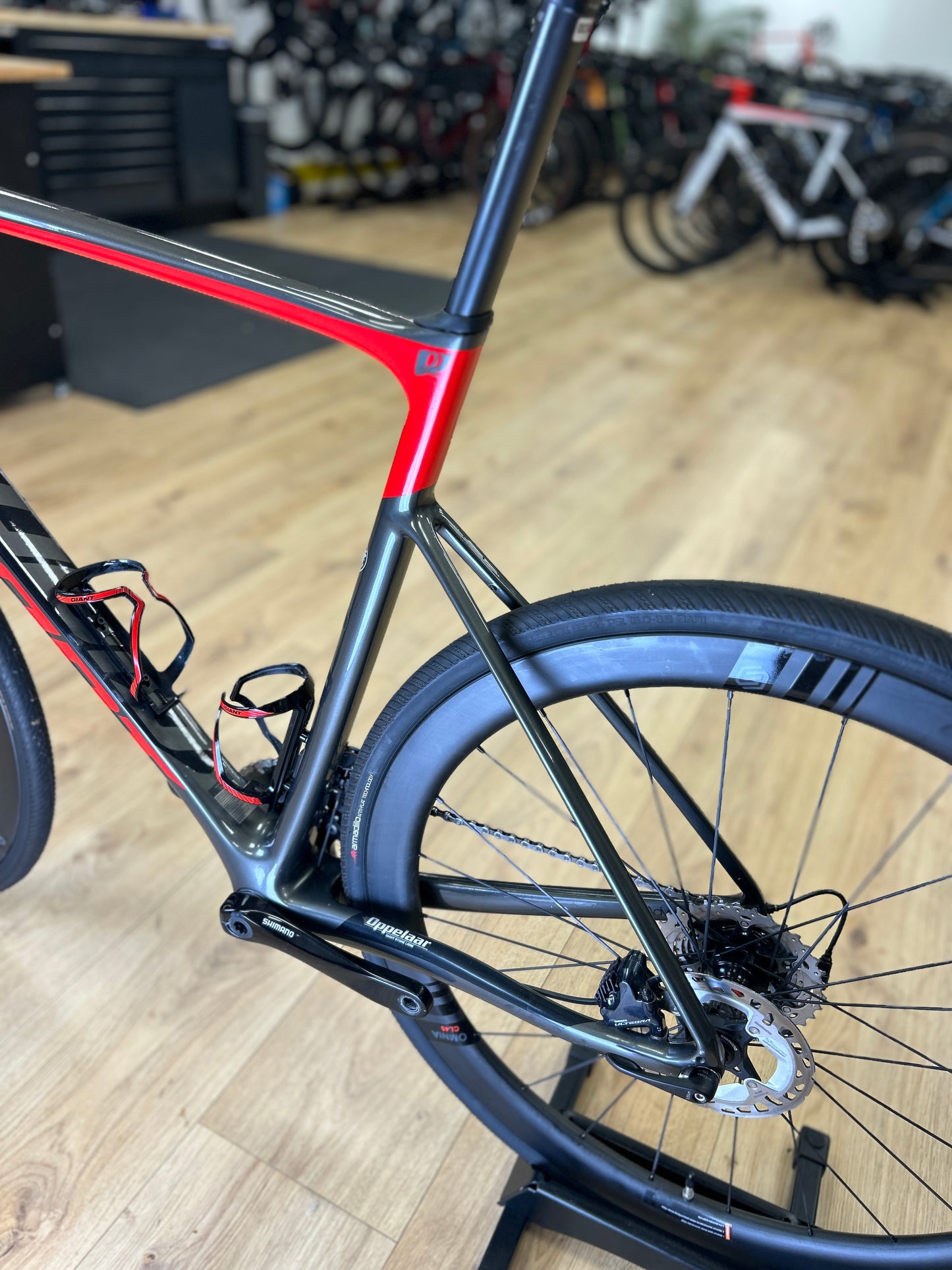 Giant Defy Advanced Pro Carbon Racefiets
