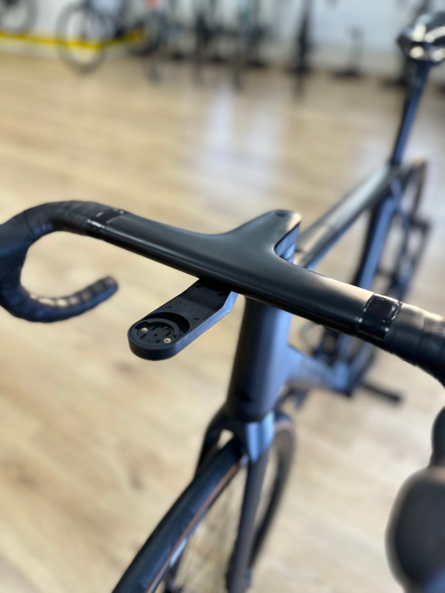 200km Canyon Endurace Di2 Carbon Disc Road Bike