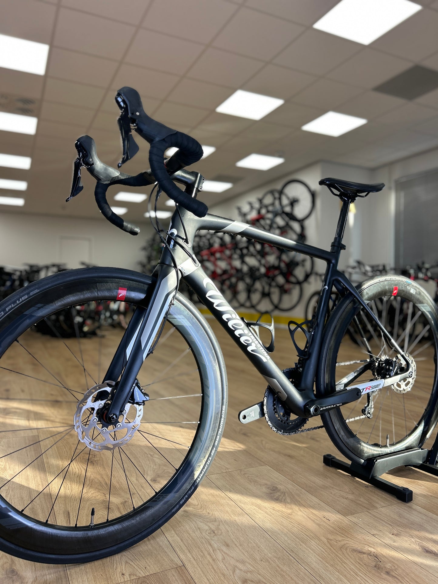 Wilier GTR Team Disc Carbon Racefiets