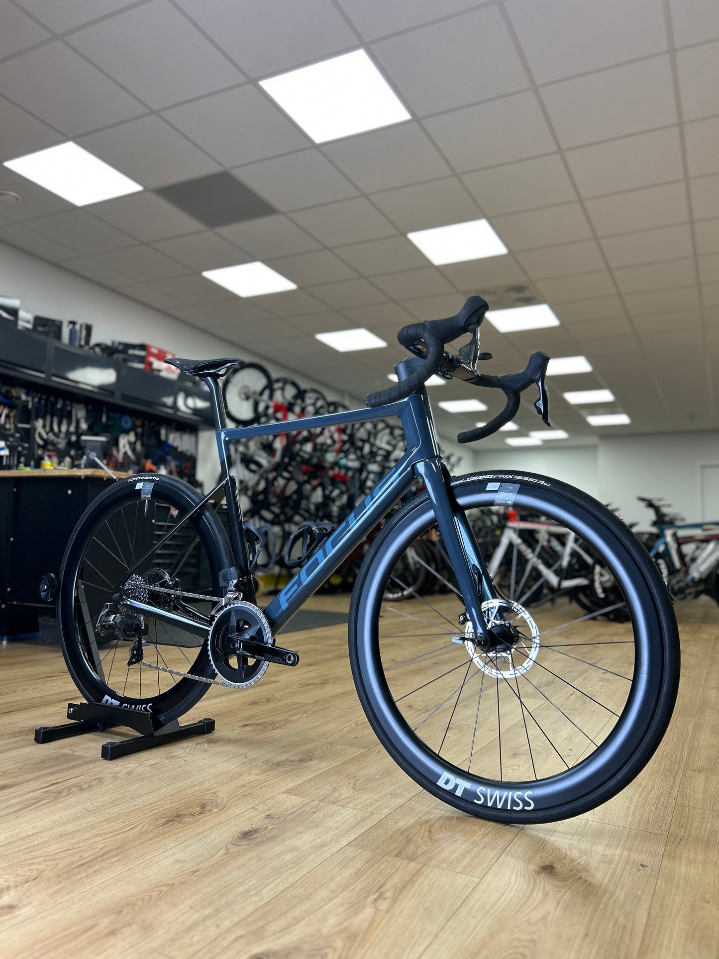 Focus Izalco MAX 9.7 AXS Carbon Racefiets