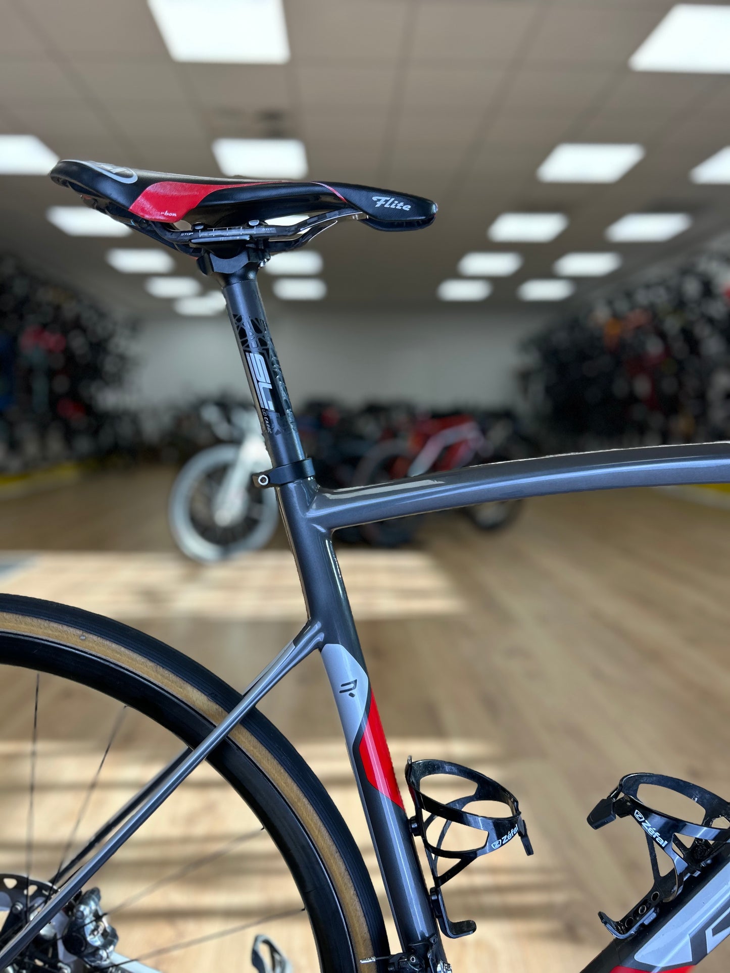 Ridley Fenix Carbon Ultegra Disc Racefiets