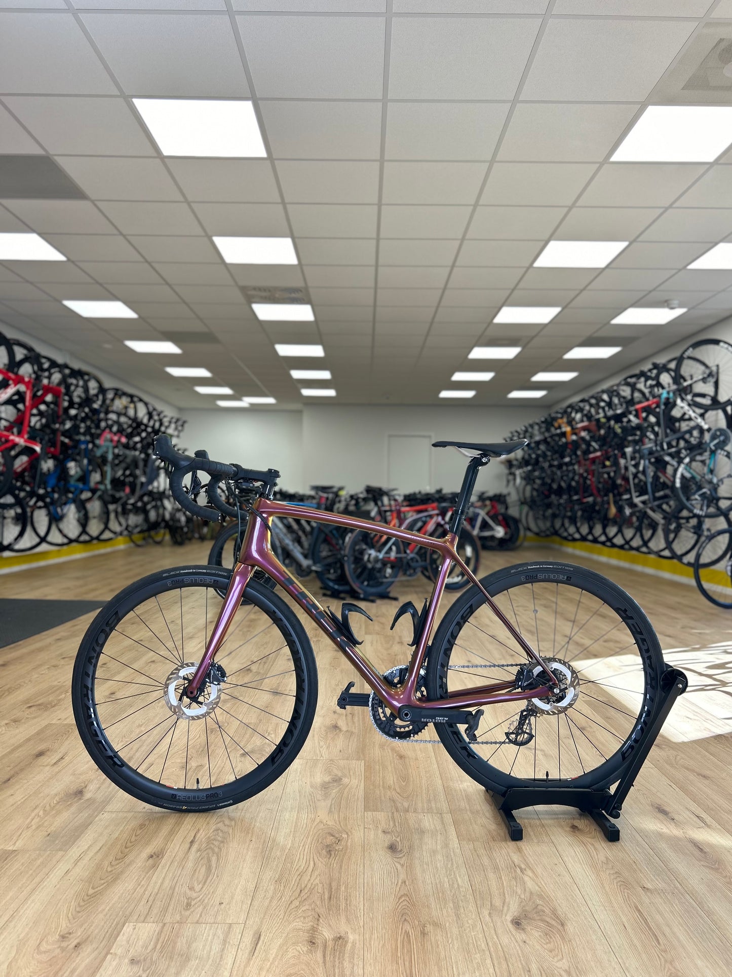 Chameleon Trek Emonda Slr7 Di2 Carbon Road Bike
