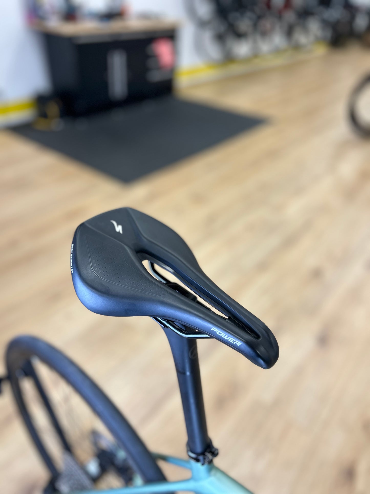 200km Specialized Aethos Pro Di2 Carbon Disc Racefiets