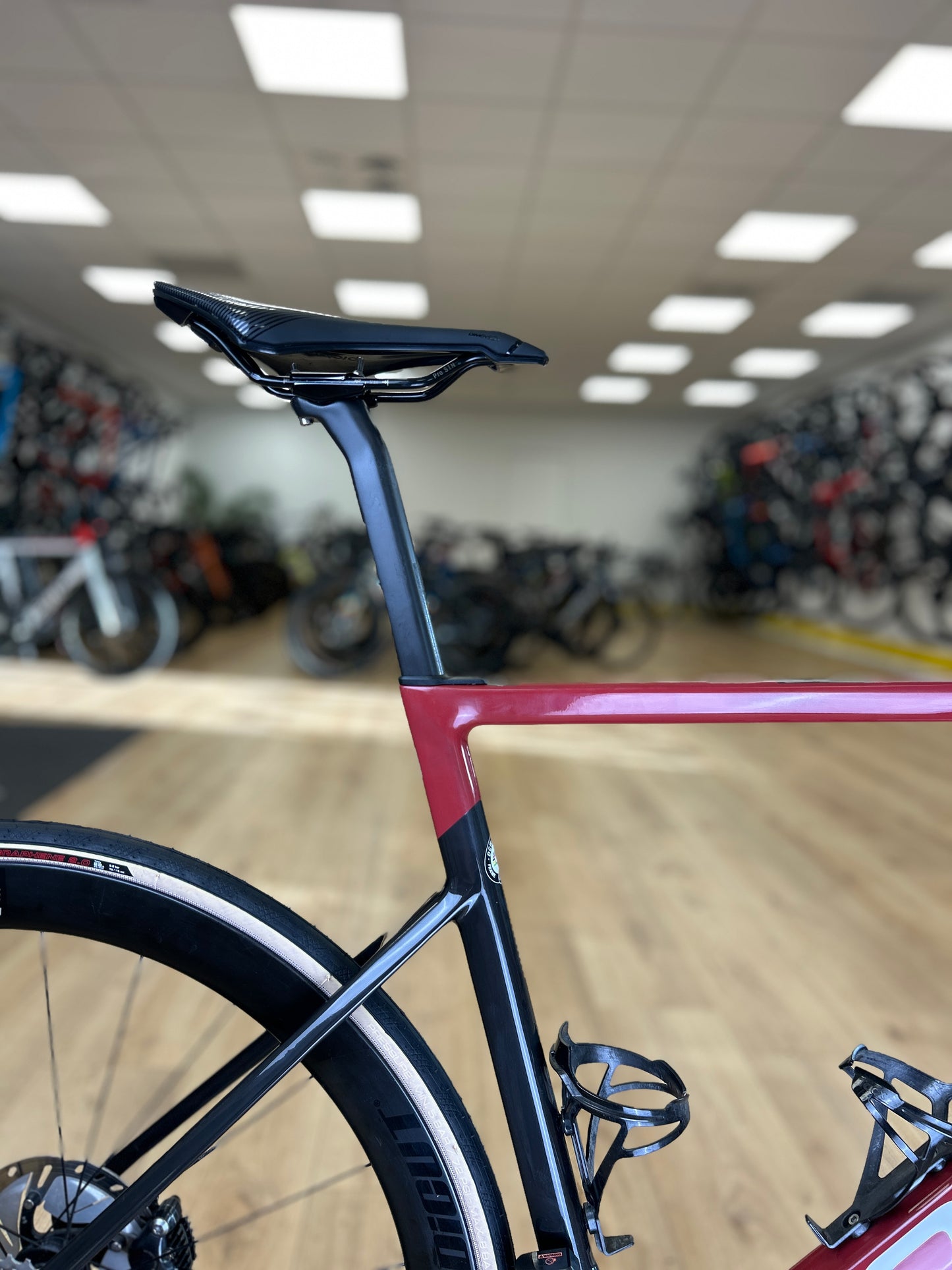 Focus Izalco Max 9.8 Di2 Carbon Racefiets