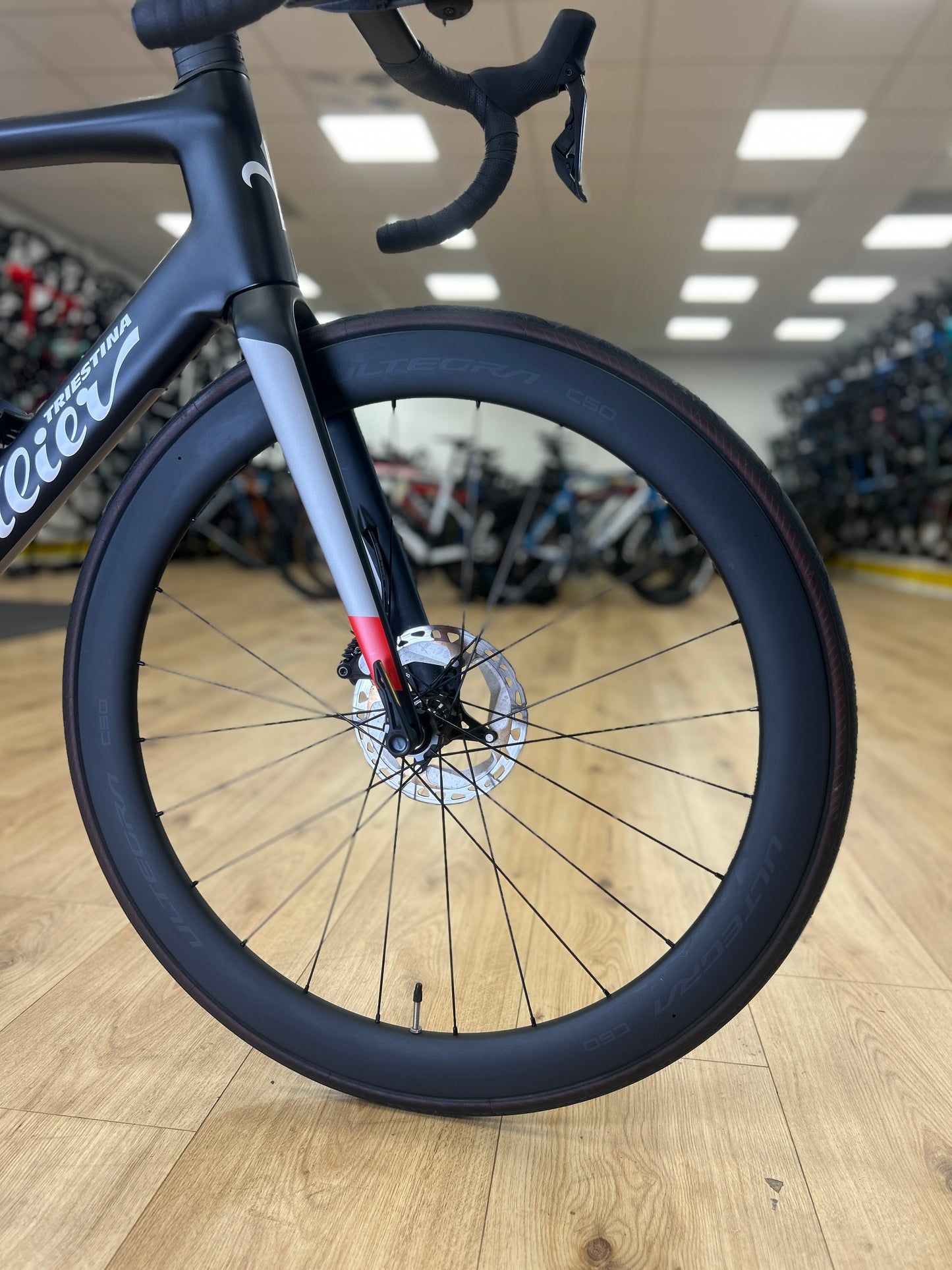 2000km Wilier Filante SLR Di2 Carbon Racefiets