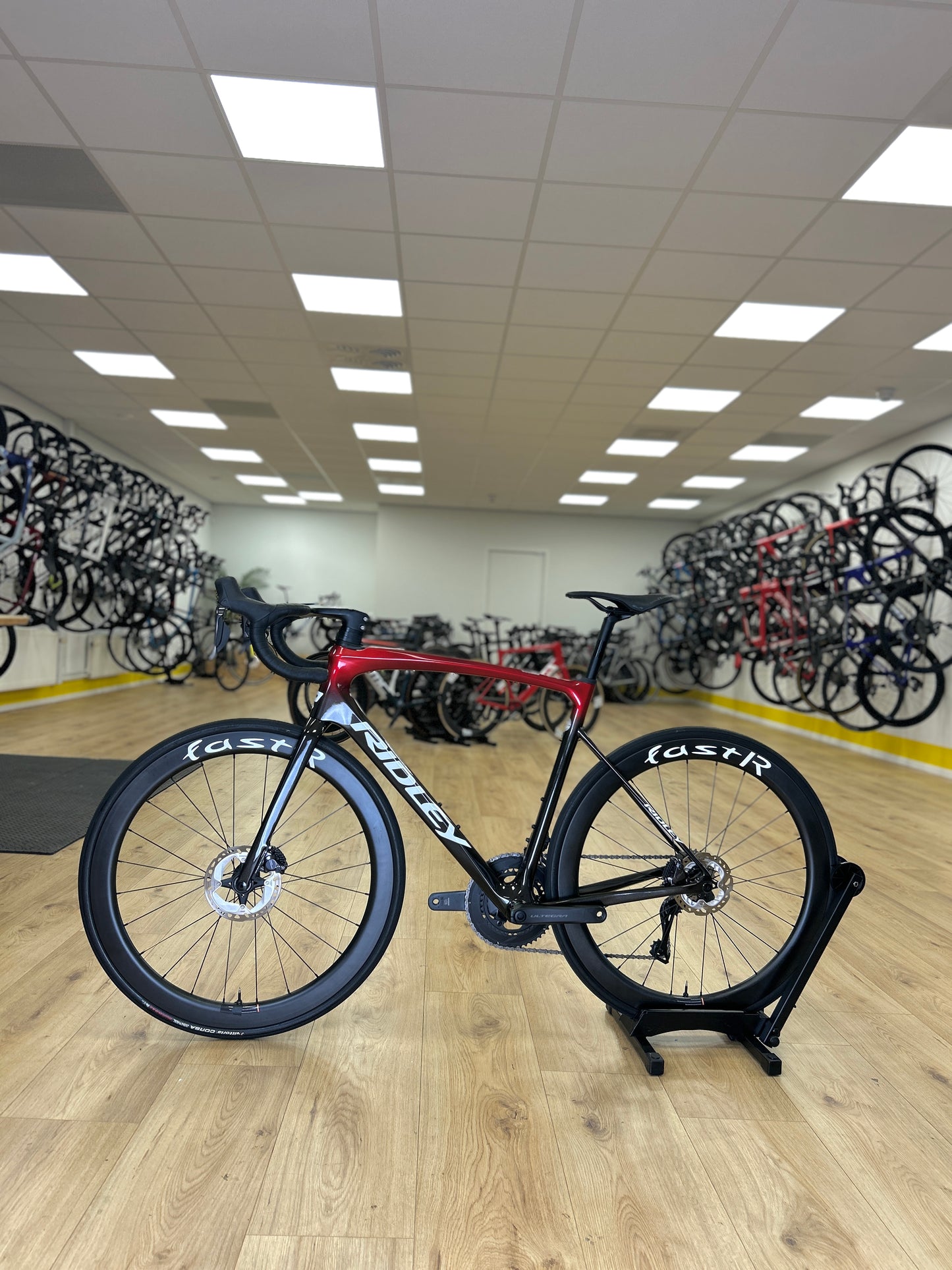 500km Ridley Fenix SLiC Di2 Carbon Racefiets