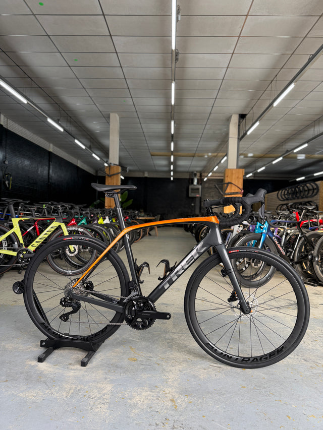 Trek Domane SL7 Di2 Carbon Racefiets