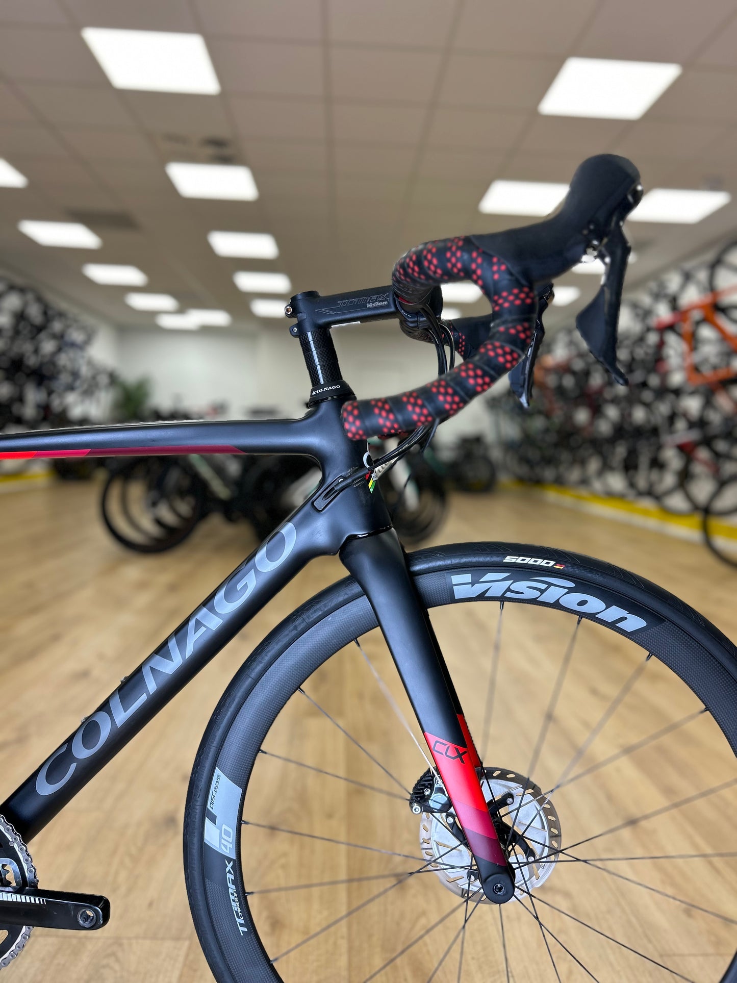Colnago CLX Full Carbon Disc Racefiets