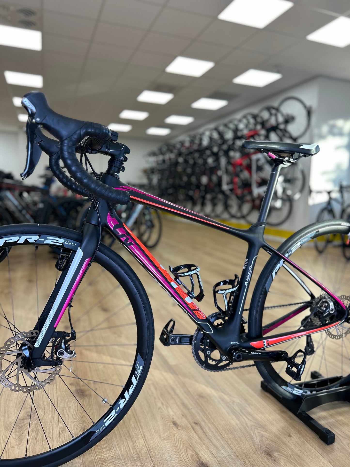 Liv Avail Carbon Disc Dames Racefiets