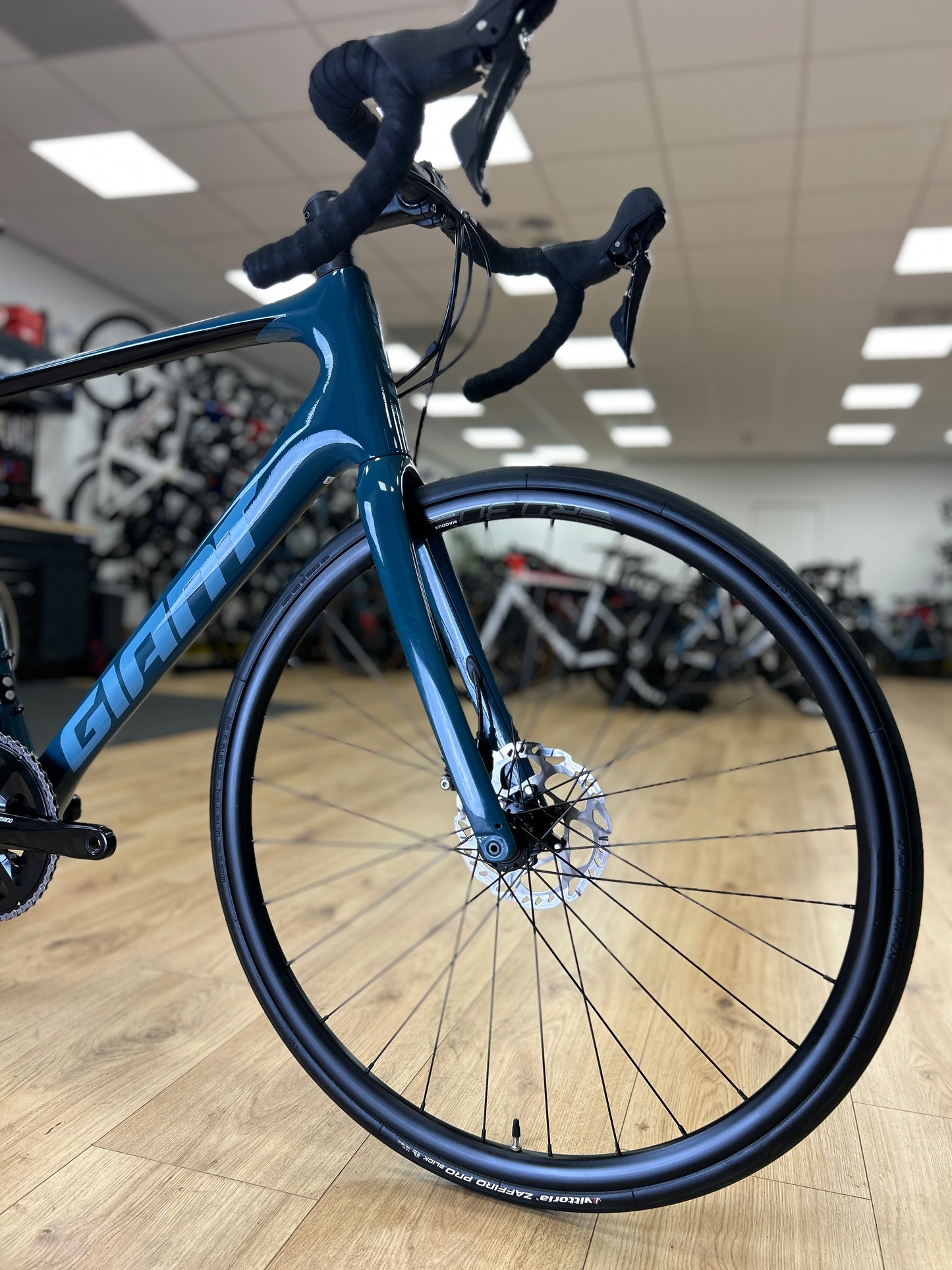 Giant Defy Carbon Racefiets