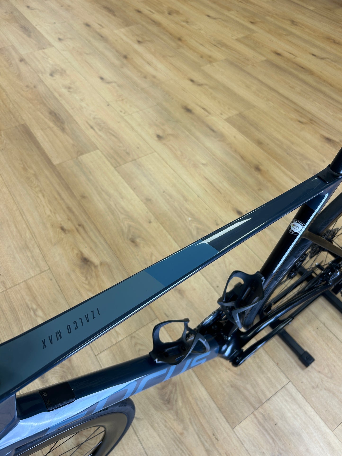 Focus Izalco MAX 9.7 AXS Carbon Racefiets
