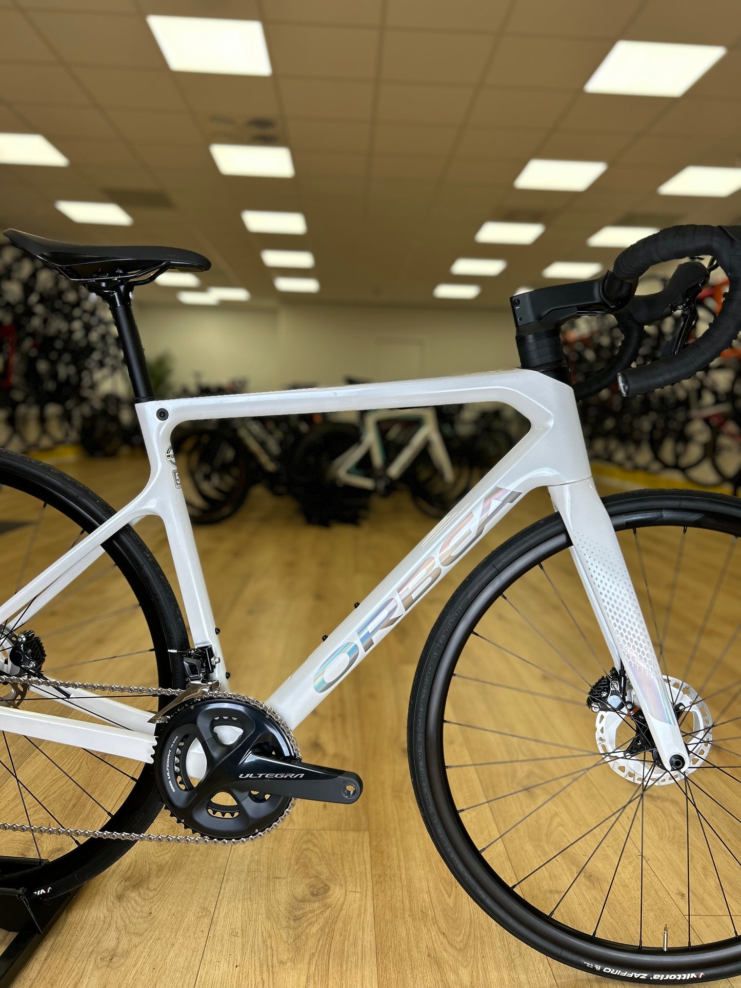 SHOWROOM MODEL Orbea Orca M20 Carbon Disc Racefiets