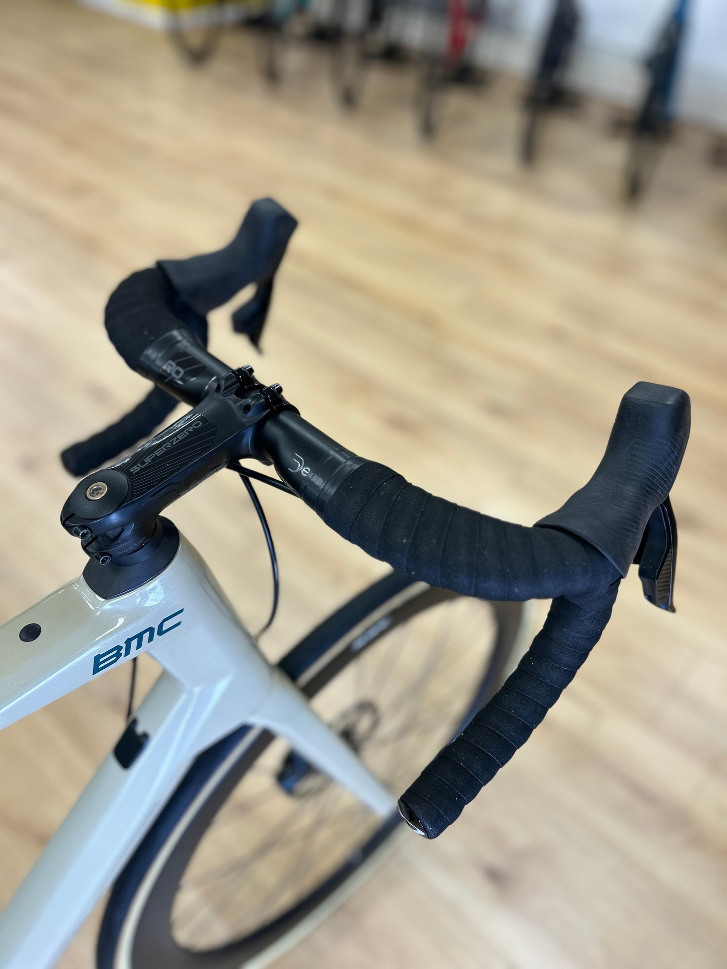 BMC Road Machine AXS Carbon Disc Racefiets