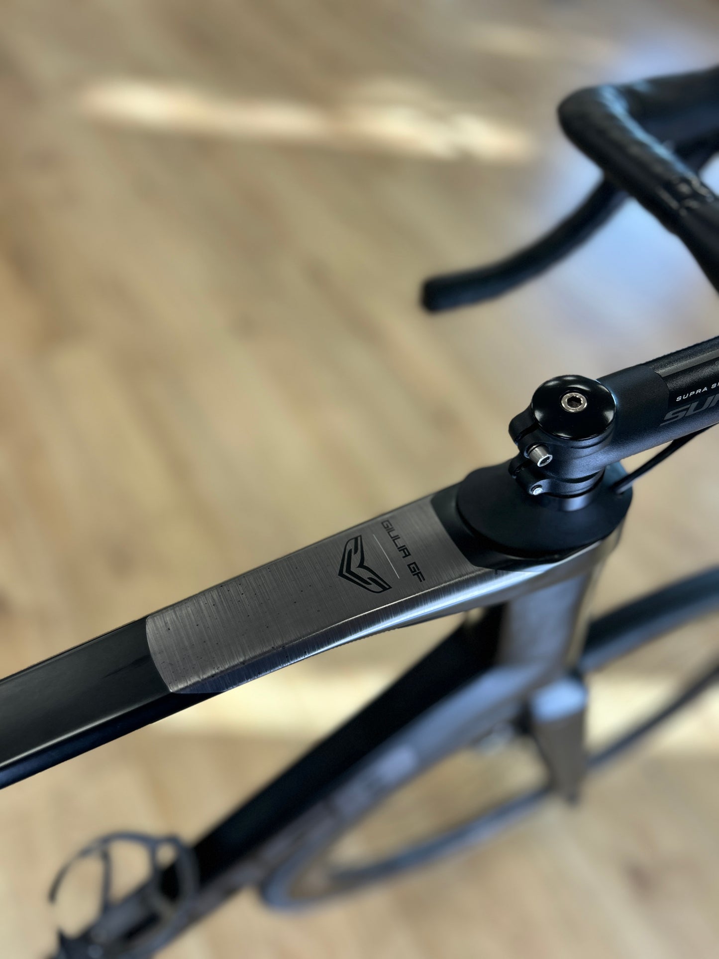 Sensa Giulia GF Di2 Carbon Racefiets