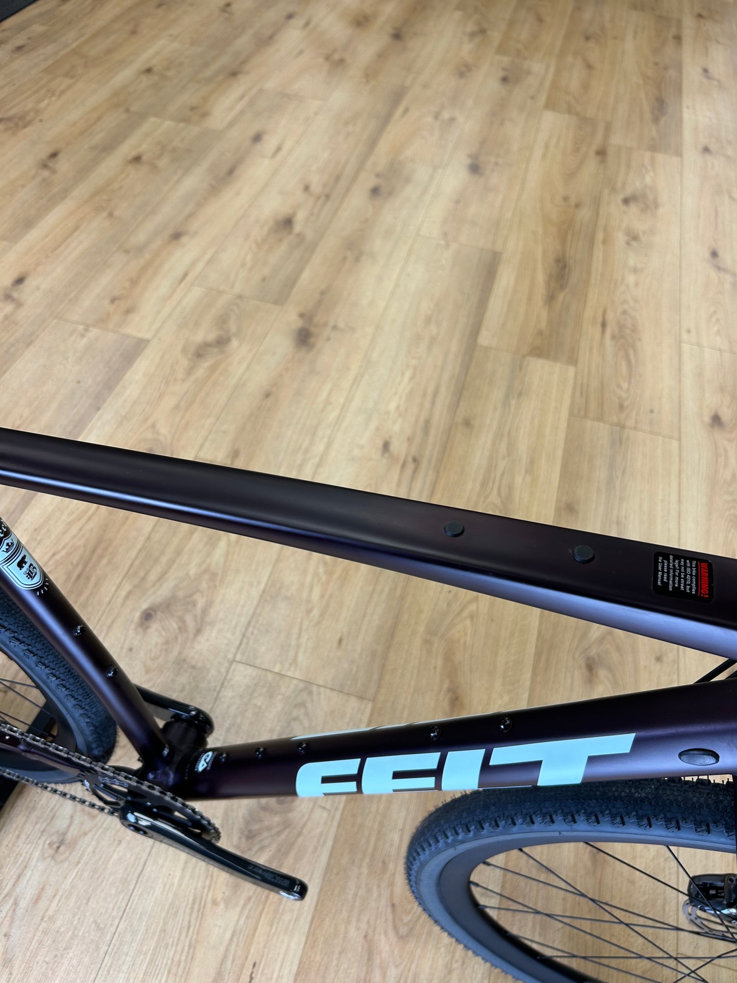 Showroom Model Felt Breed Disc Gravel