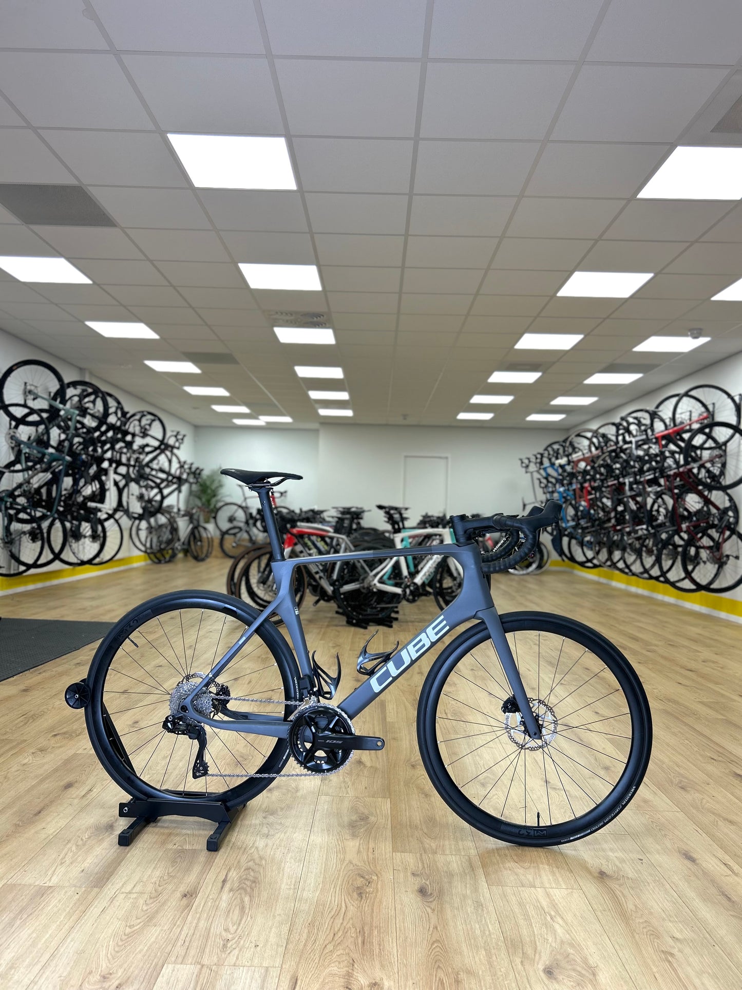 1000km Cube Agree C62 DI2 Carbon Disc Road Bike