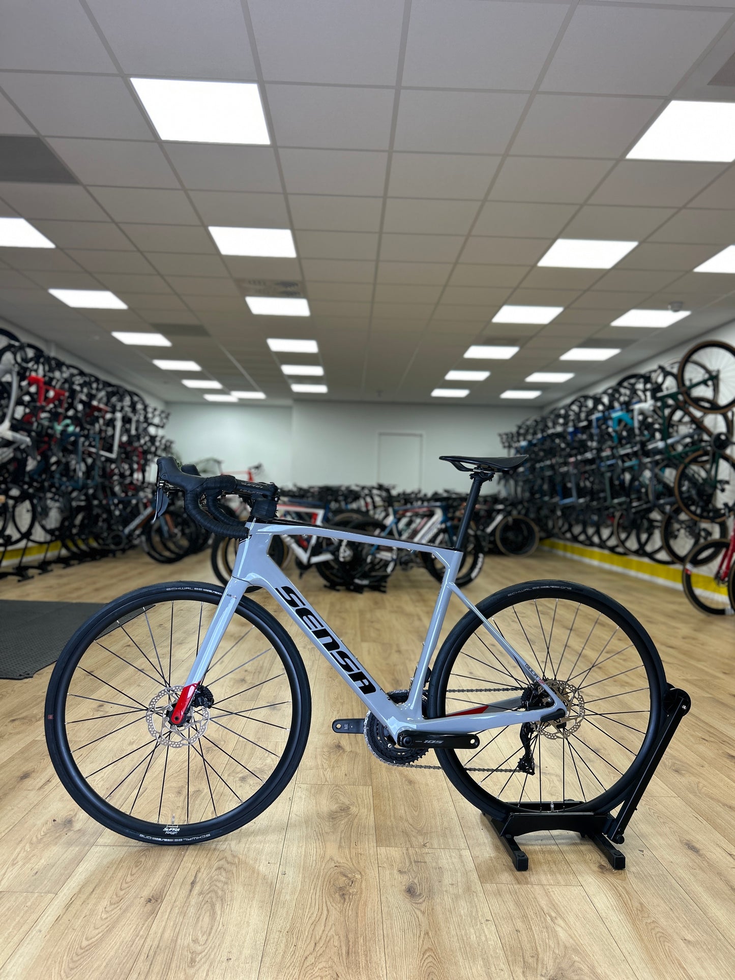 0km Showroom Model Sensa Giulia Di2 Carbon Racefiets