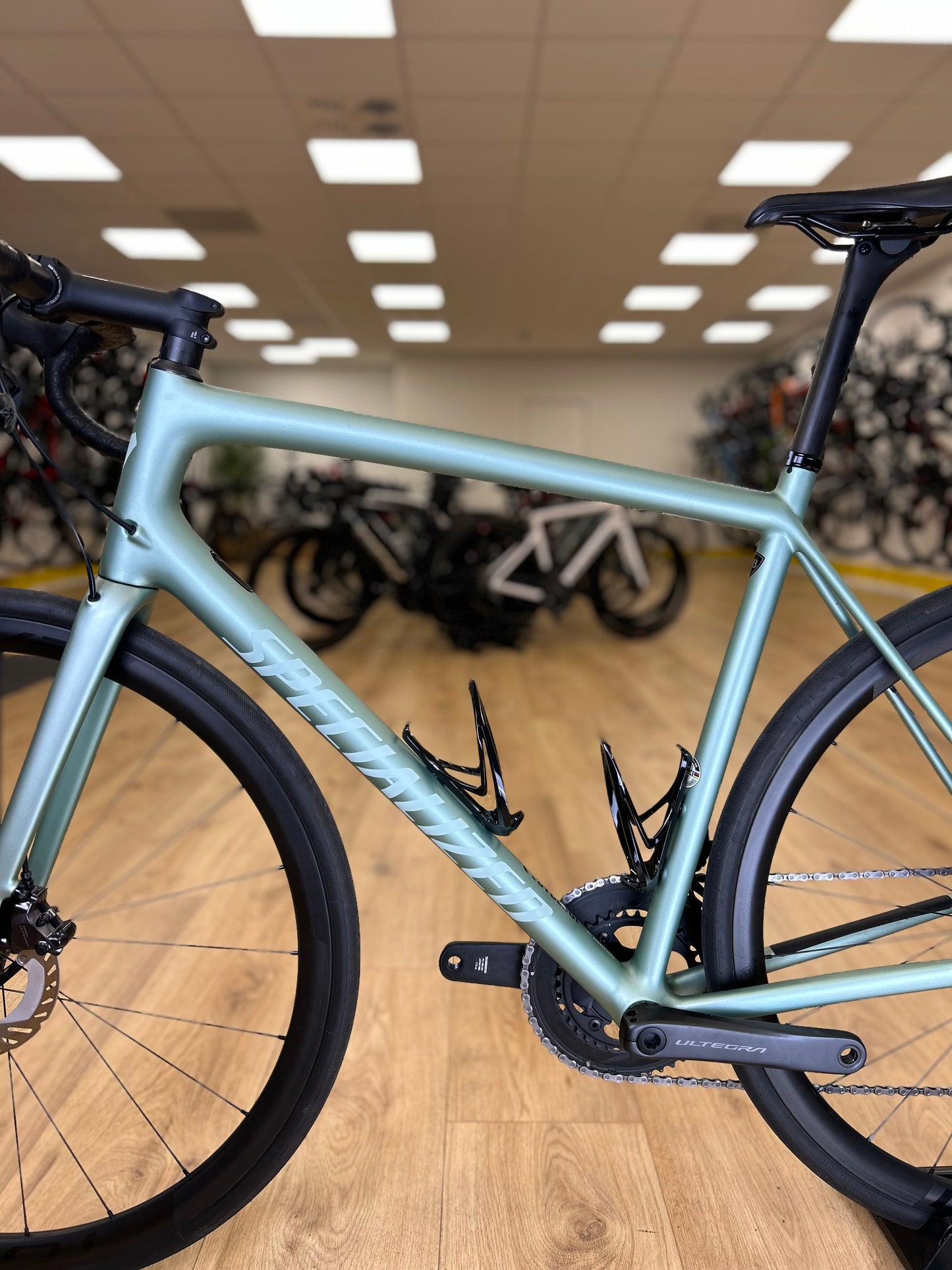 200km Specialized Aethos Pro Di2 Carbon Disc Racefiets