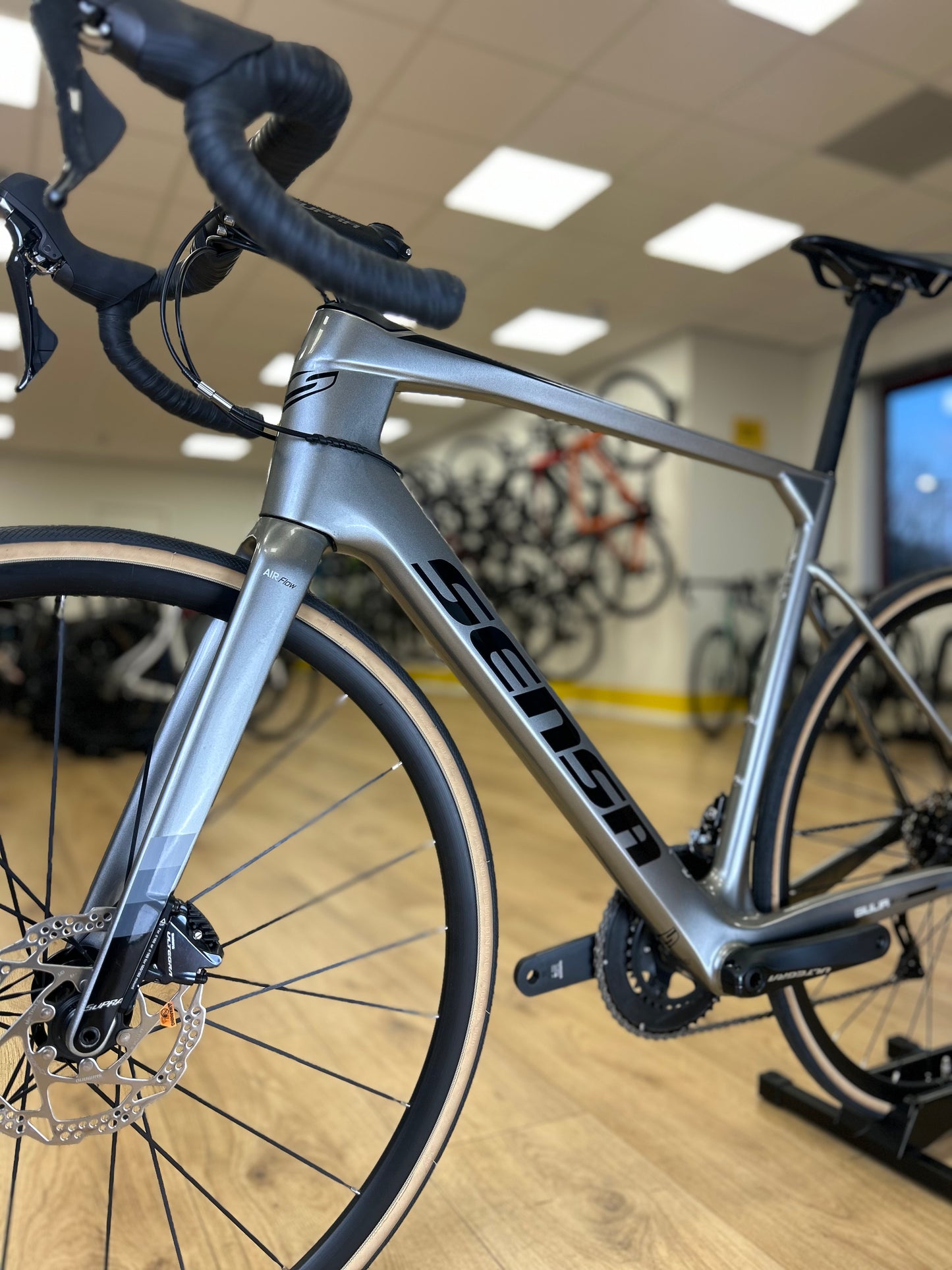 Showroom Model Sensa Giulia GF Carbon Disc Racefiets