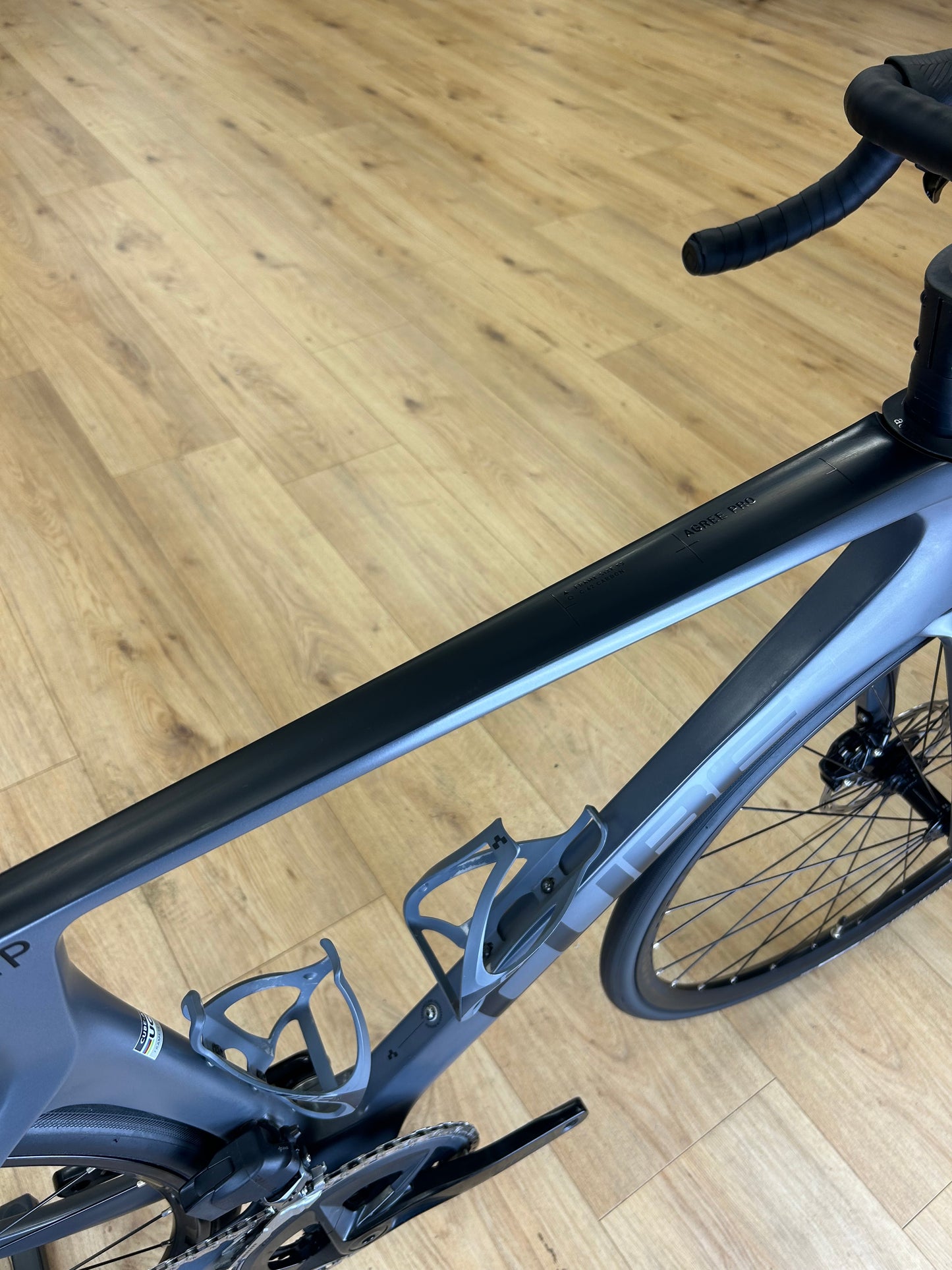 Cube Agree C62 AXS Carbon Disc Racefiets