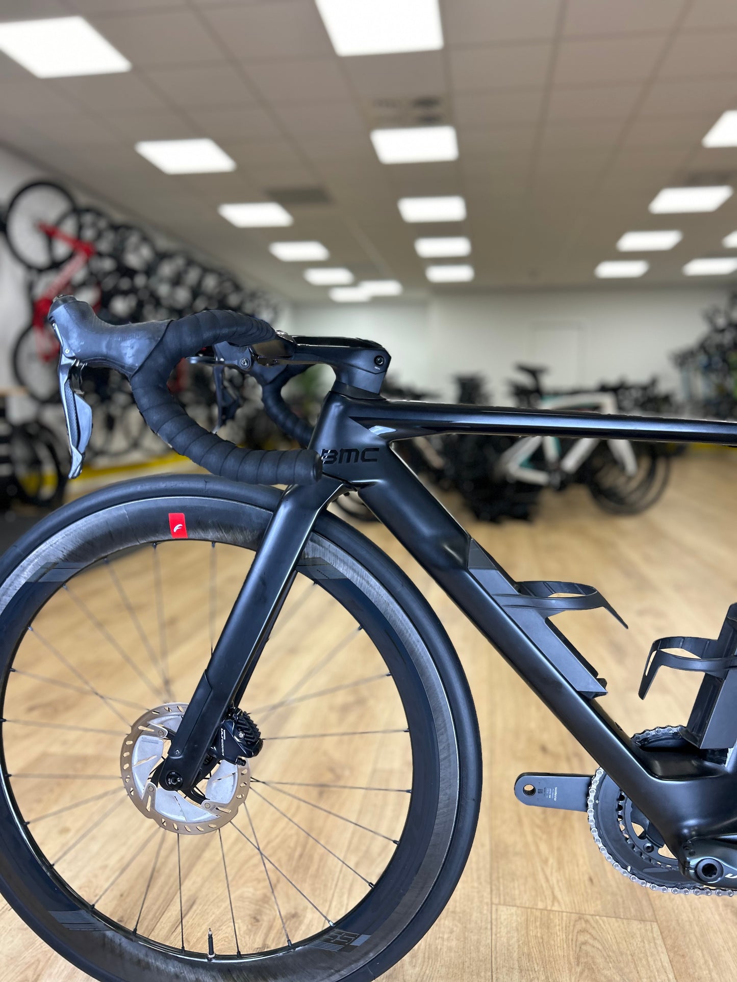 BMC TimeMachine Di2 Carbon Disc Racefiets