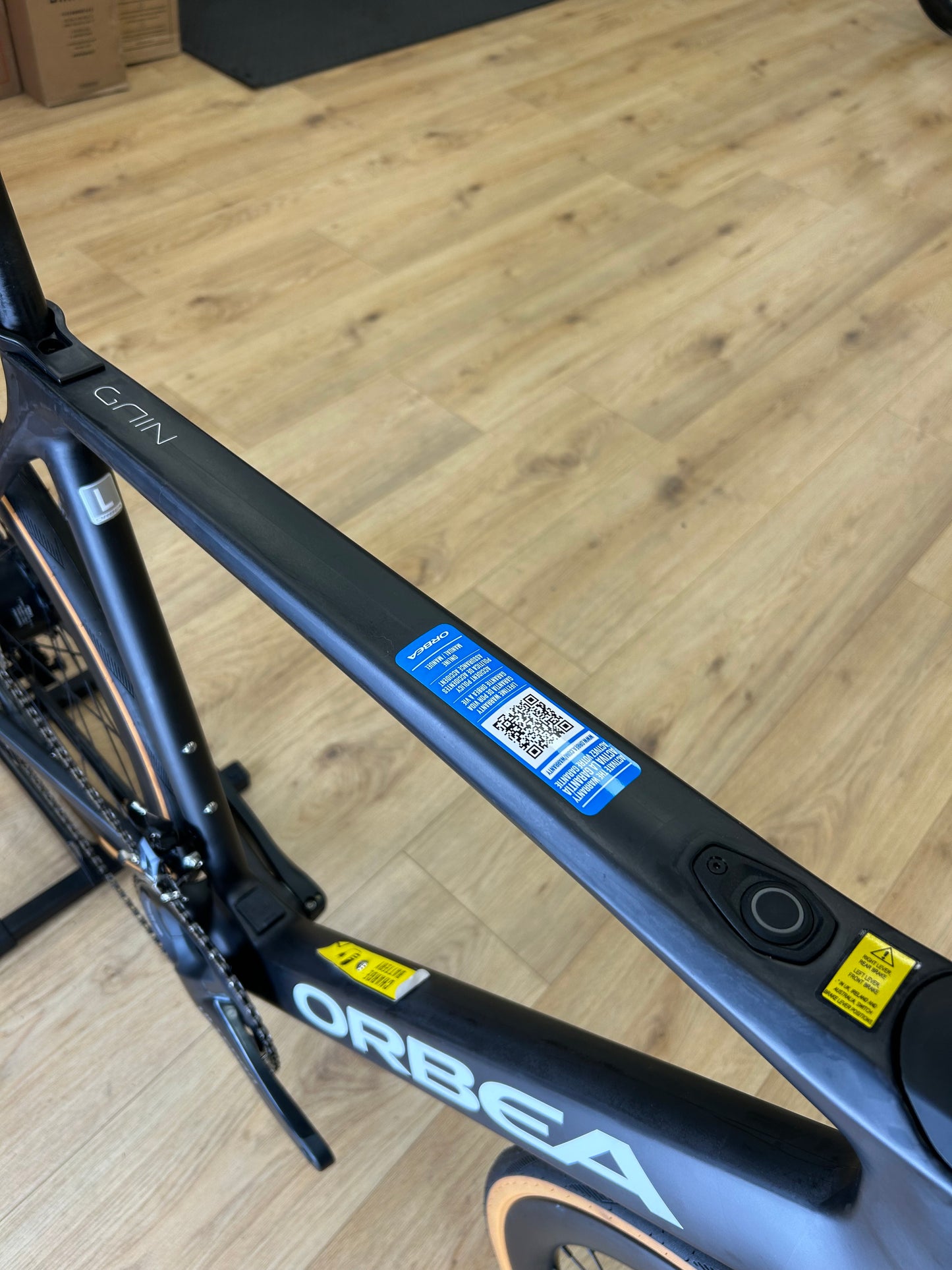 0km Showroom Model Orbea Gain M20 Ultegra Carbon Racing Bike