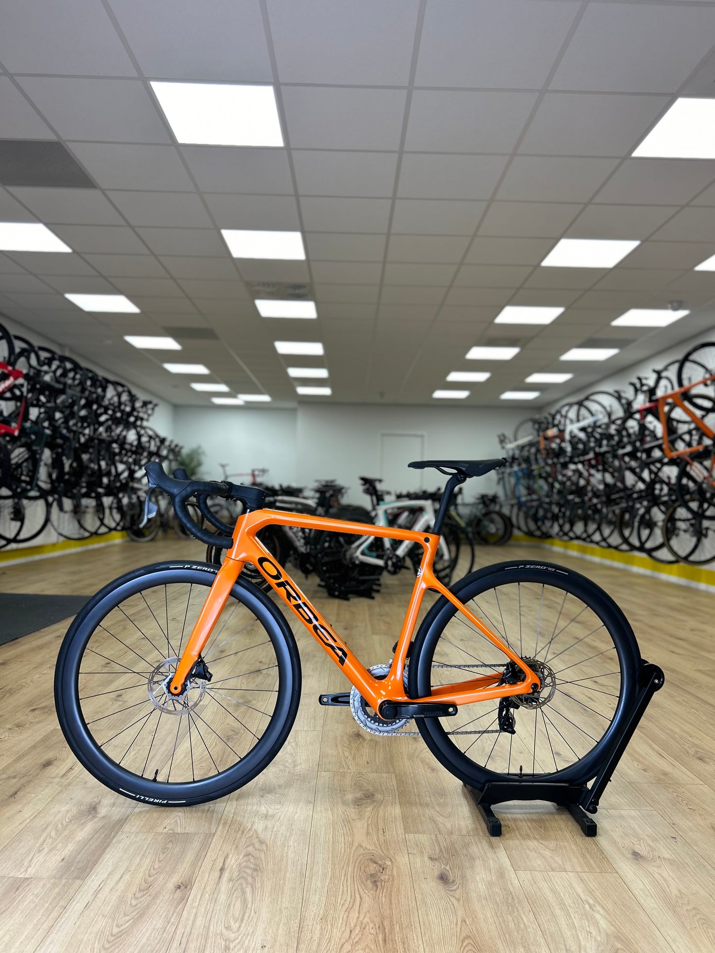 Orbea Orca M31eTeam AXS Carbon Disc Racefiets
