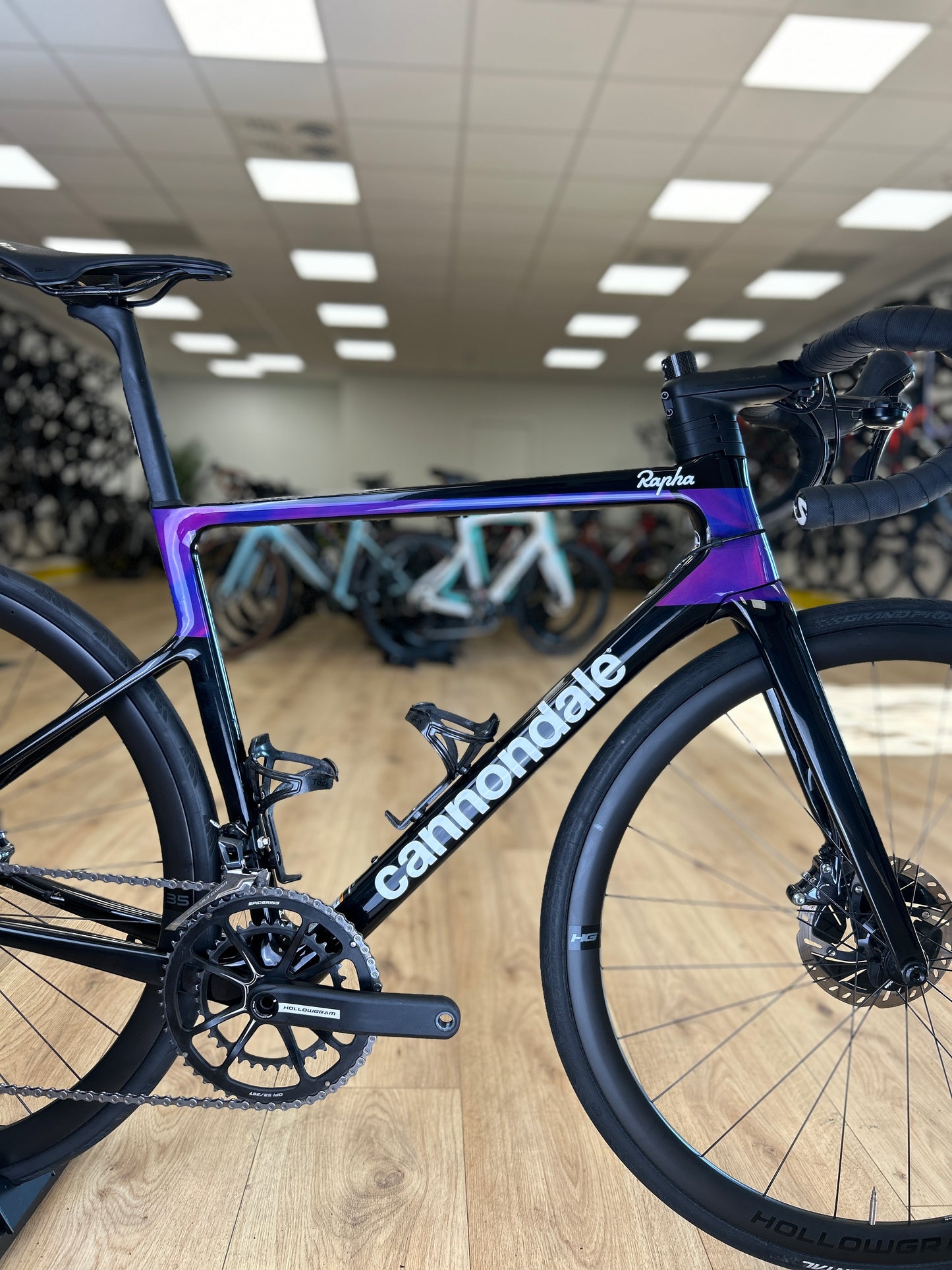 Rapha Cannondale SuperSixEvo HM Carbon Disc Racefiets