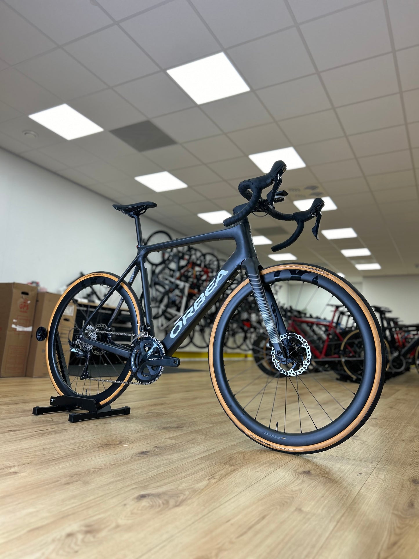 0km Showroom Model Orbea Gain M20 Ultegra Carbon Racing Bike