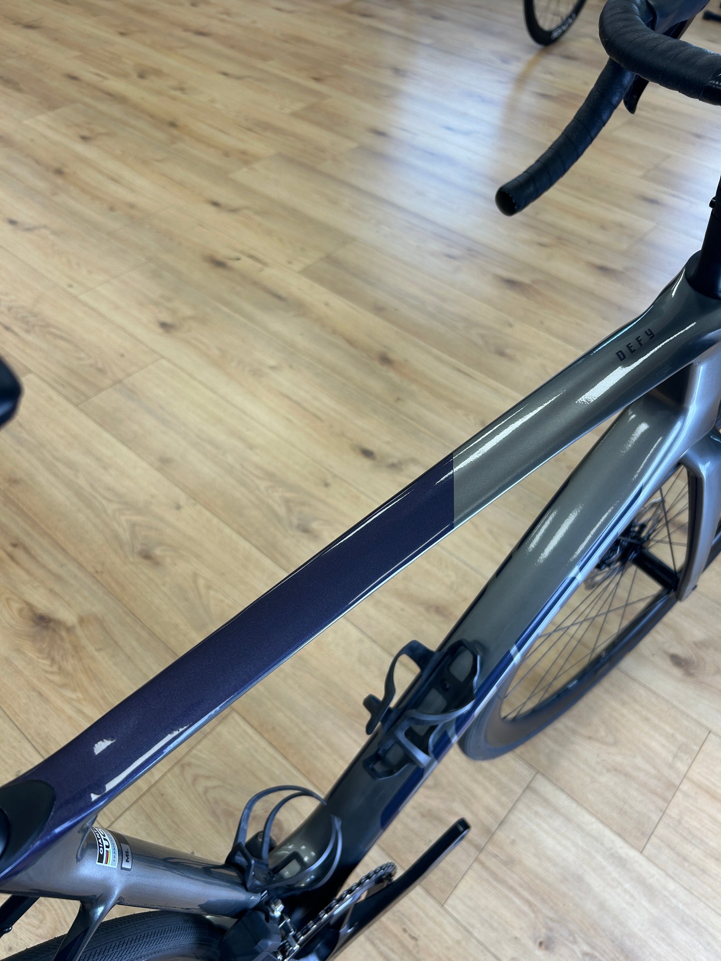 Giant Defy Advanced Di2 Carbon Racefiets