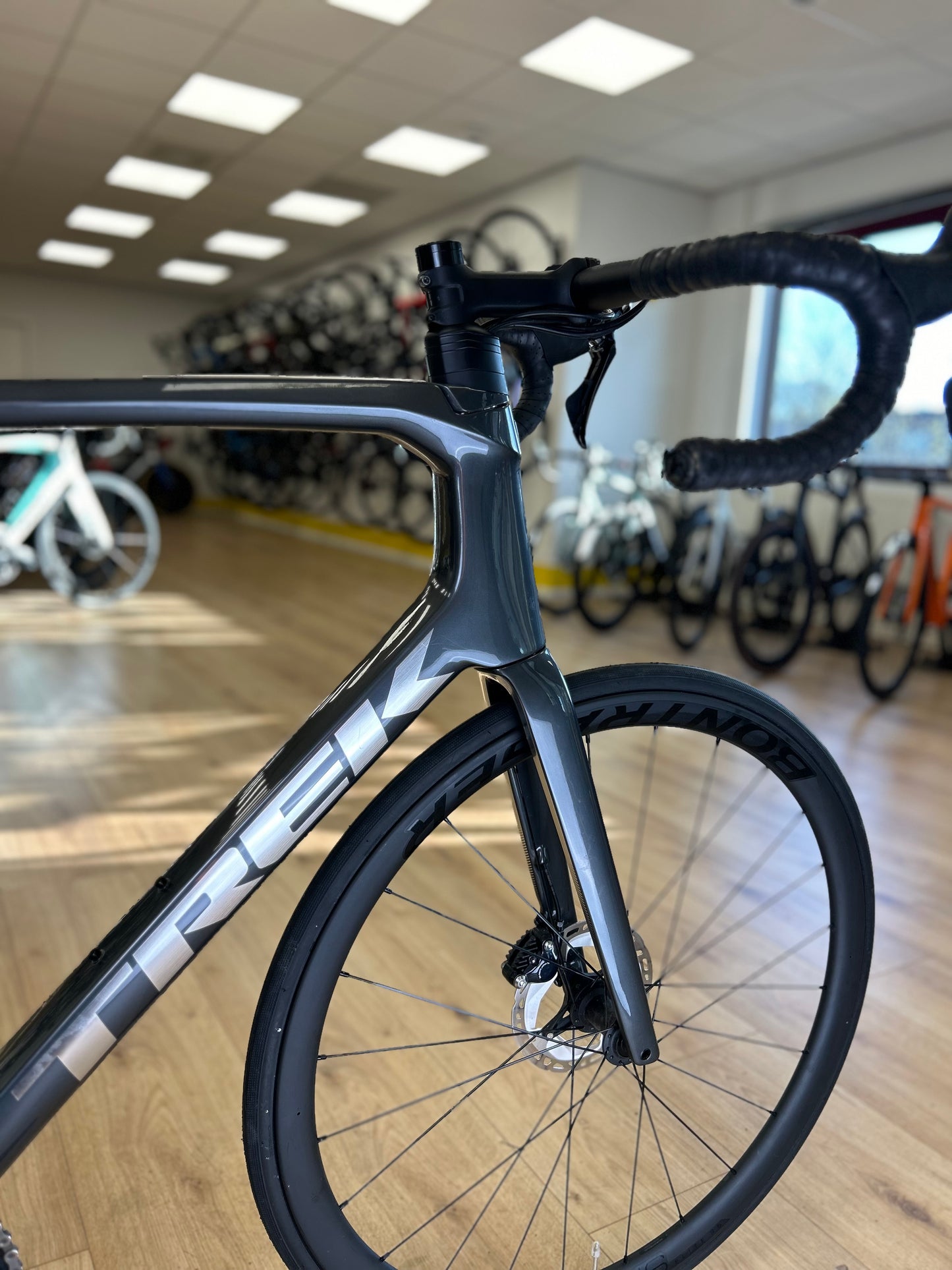 250km Trek Emonda Sl6 Pro Carbon Disc Racefiets