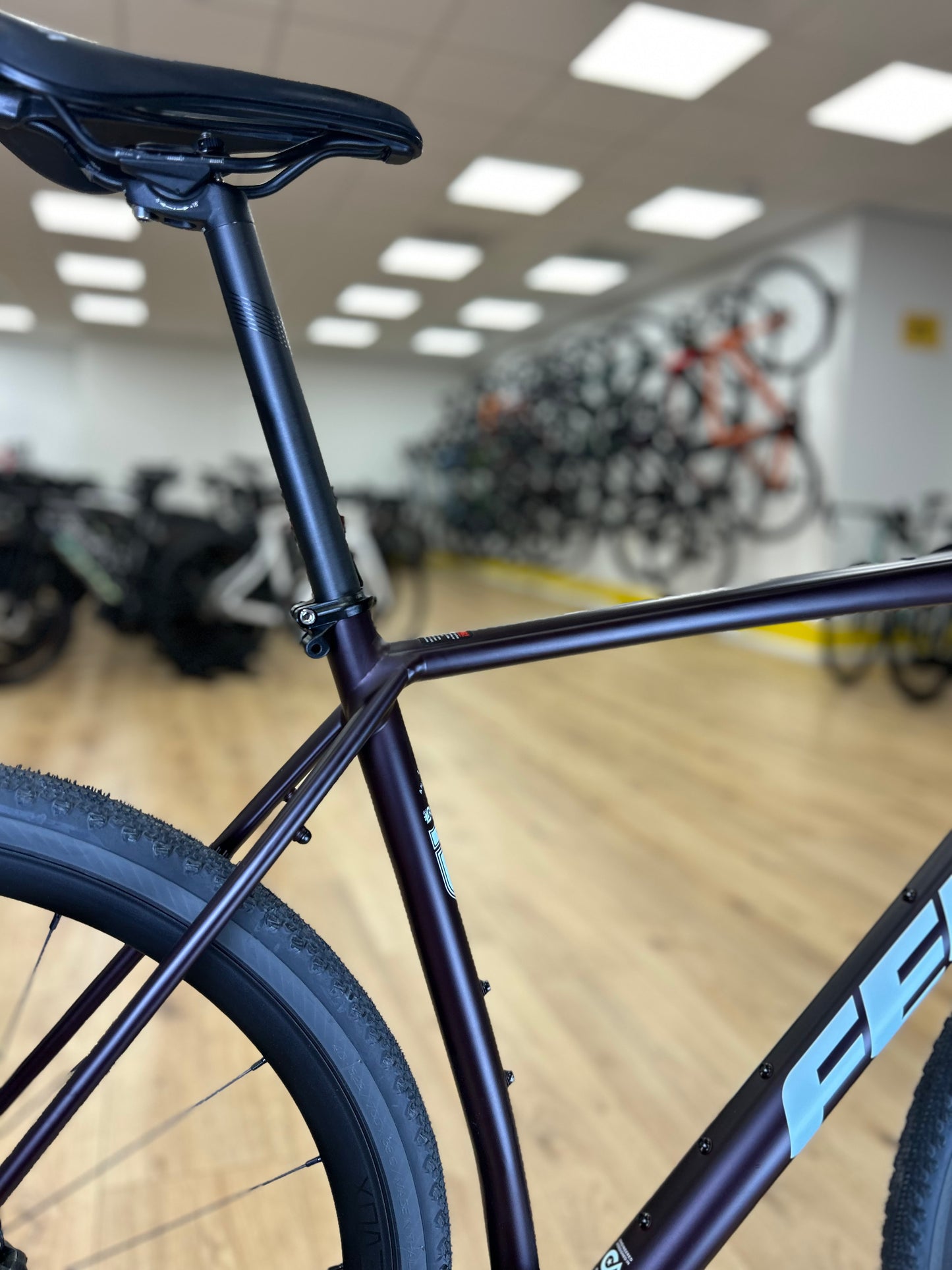 Showroom Model Felt Breed Disc Gravel
