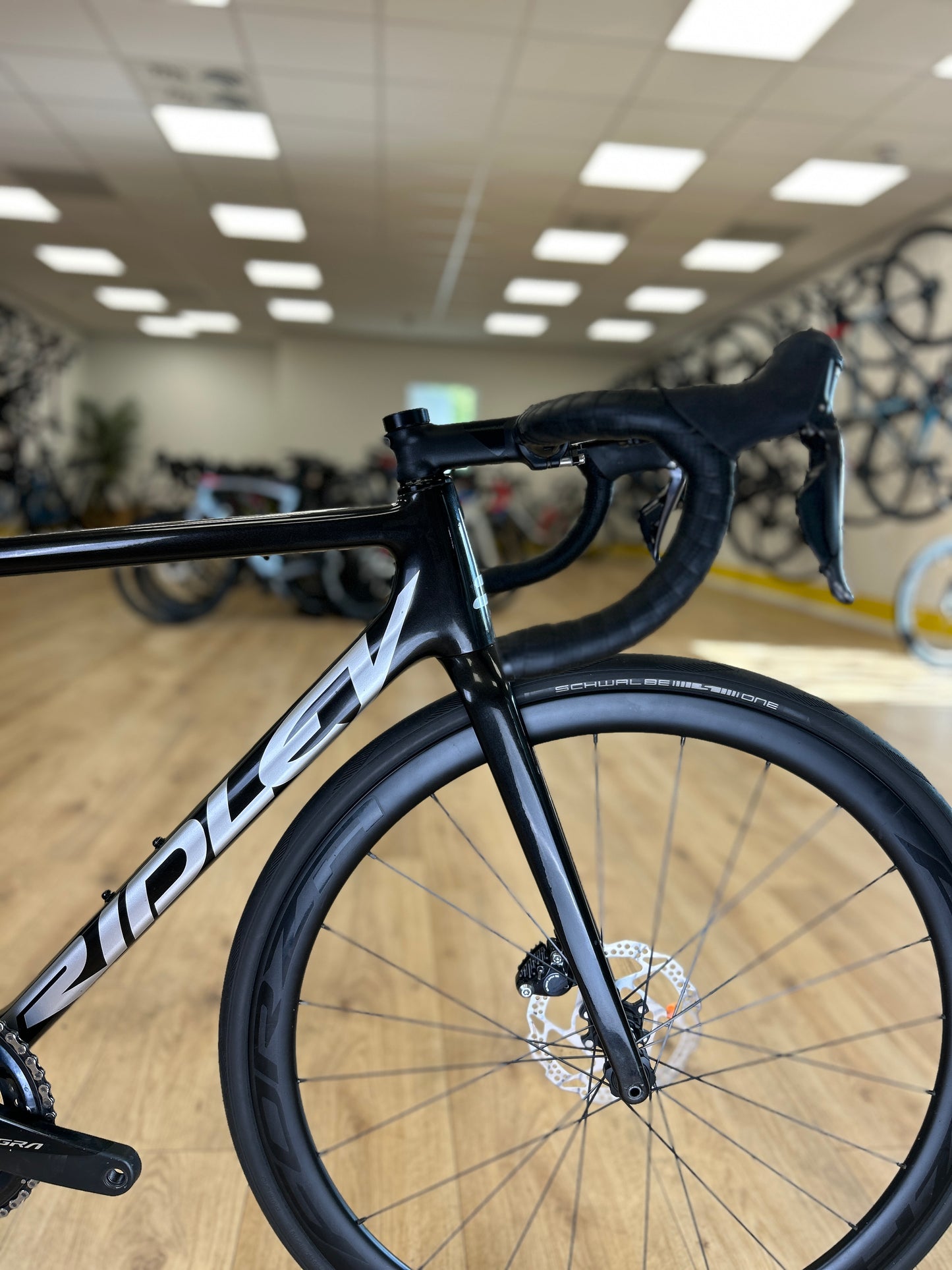 Ridley Helium Ultegra Di2 Carbon Racefiets