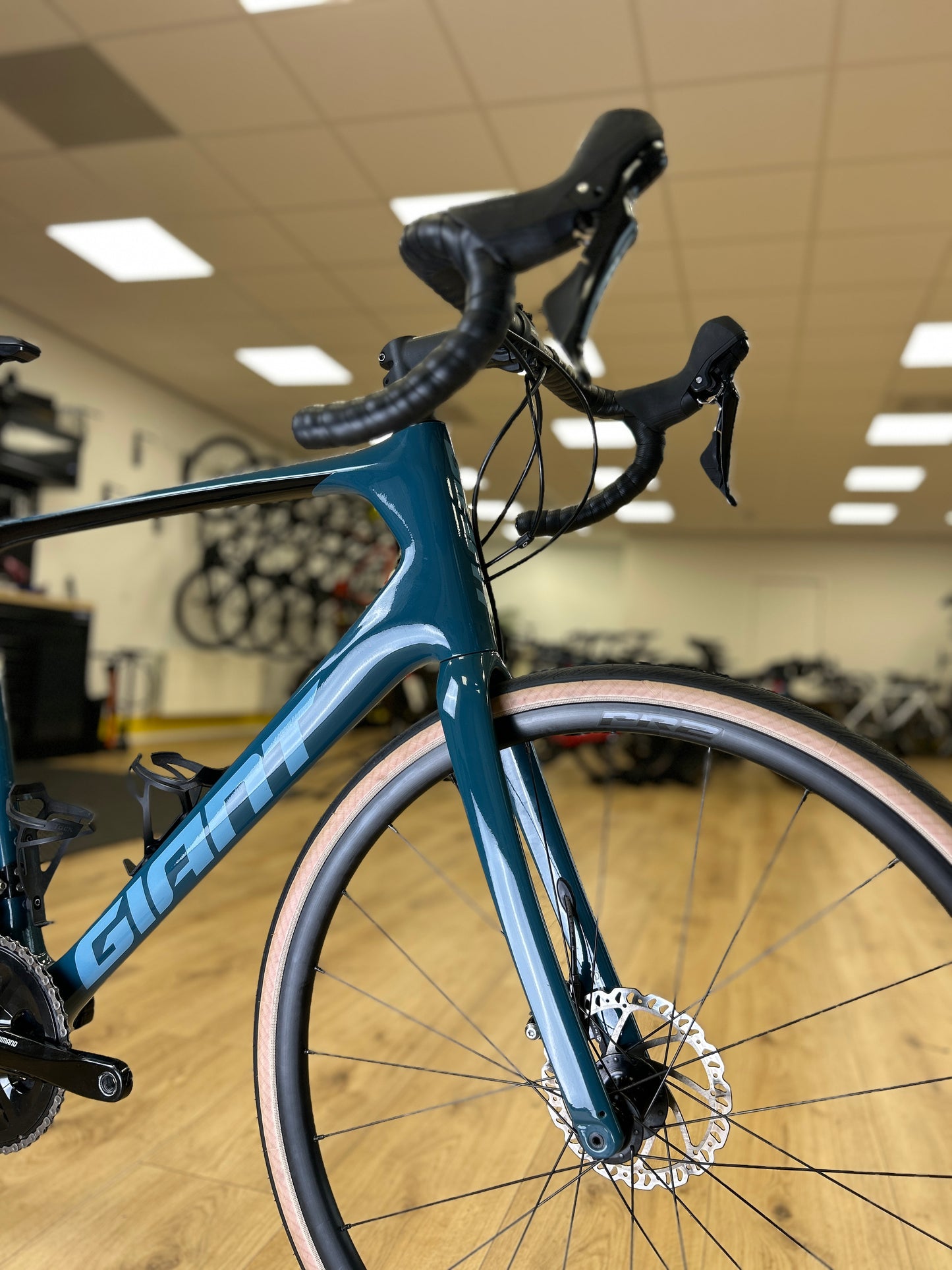 Giant Defy Carbon Racefiets