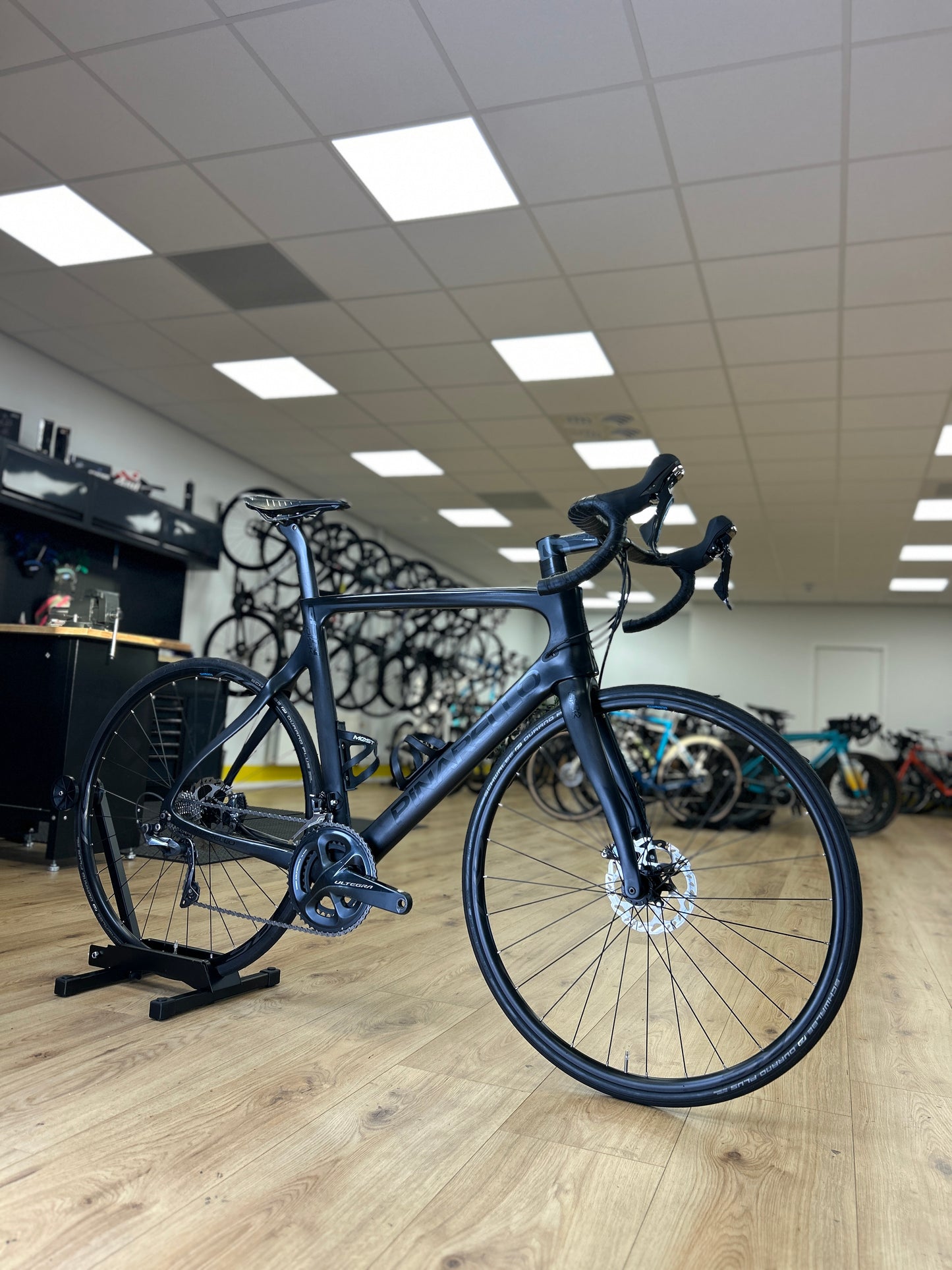 Pinarello Gan Disk Carbon Racefiets