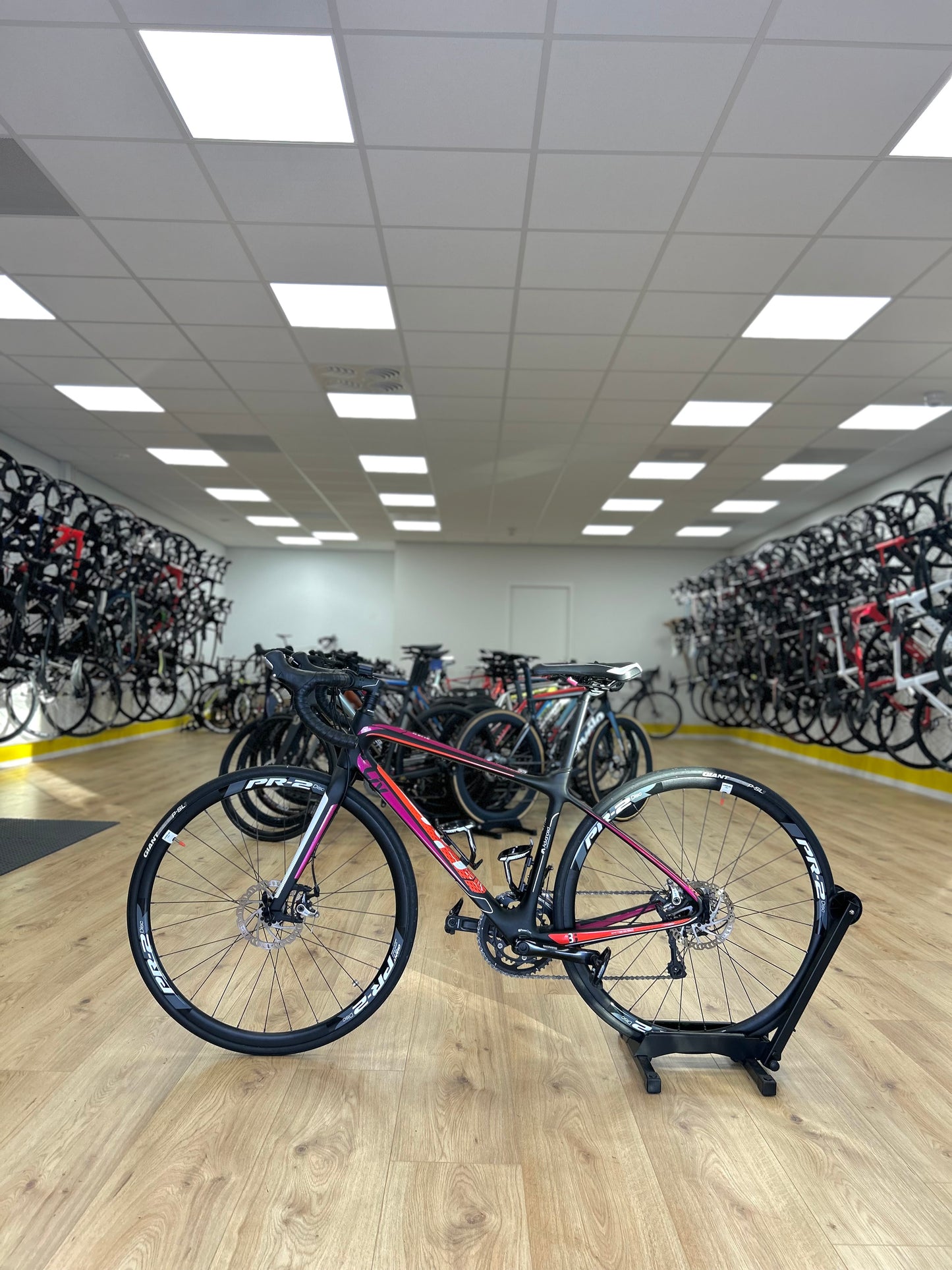Liv Avail Carbon Disc Dames Racefiets