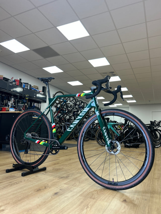 Canyon Inflite CFR Dura Ace Di2 Carbon Racefiets
