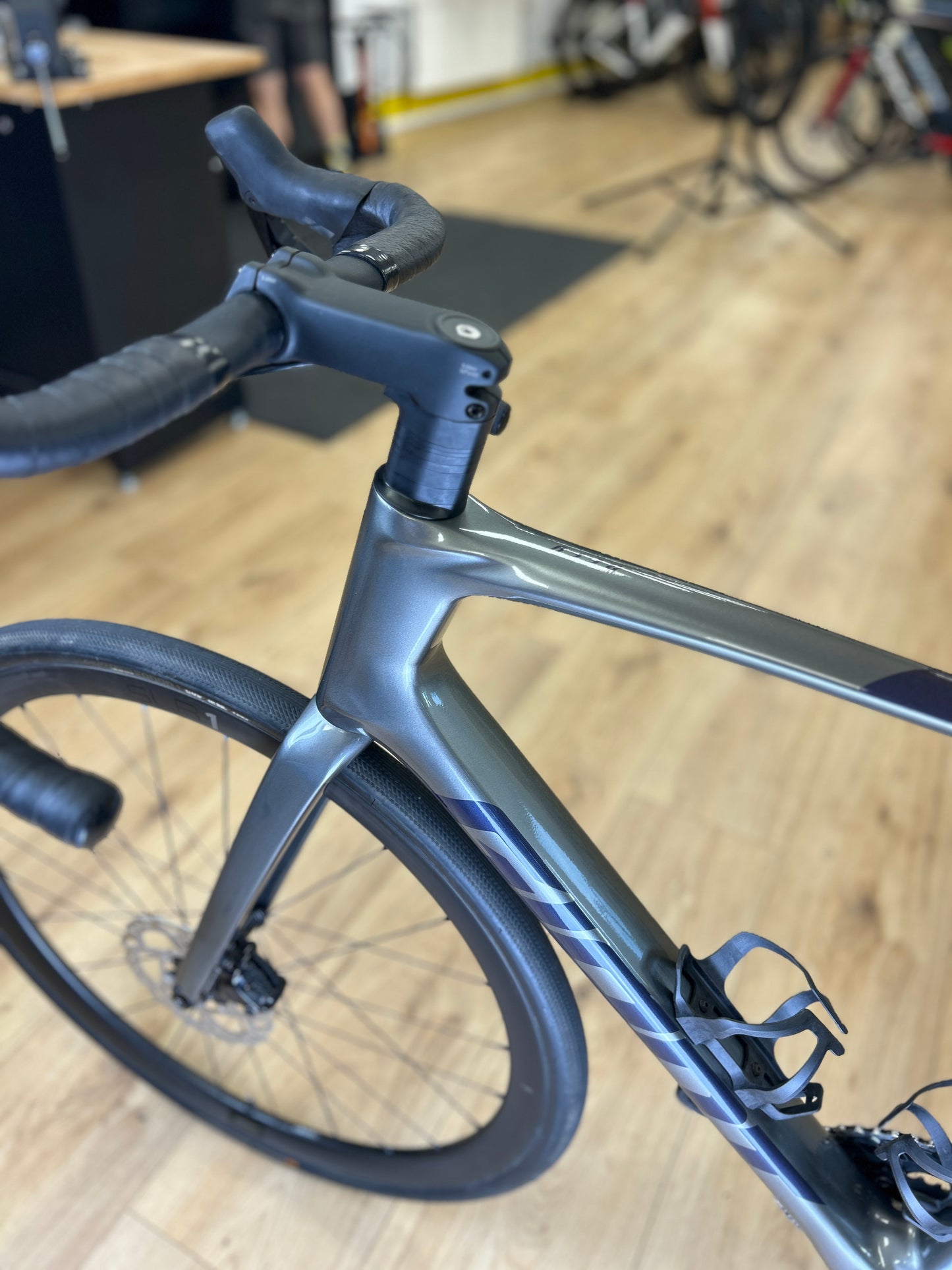 Giant Defy Advanced Di2 Carbon Racefiets