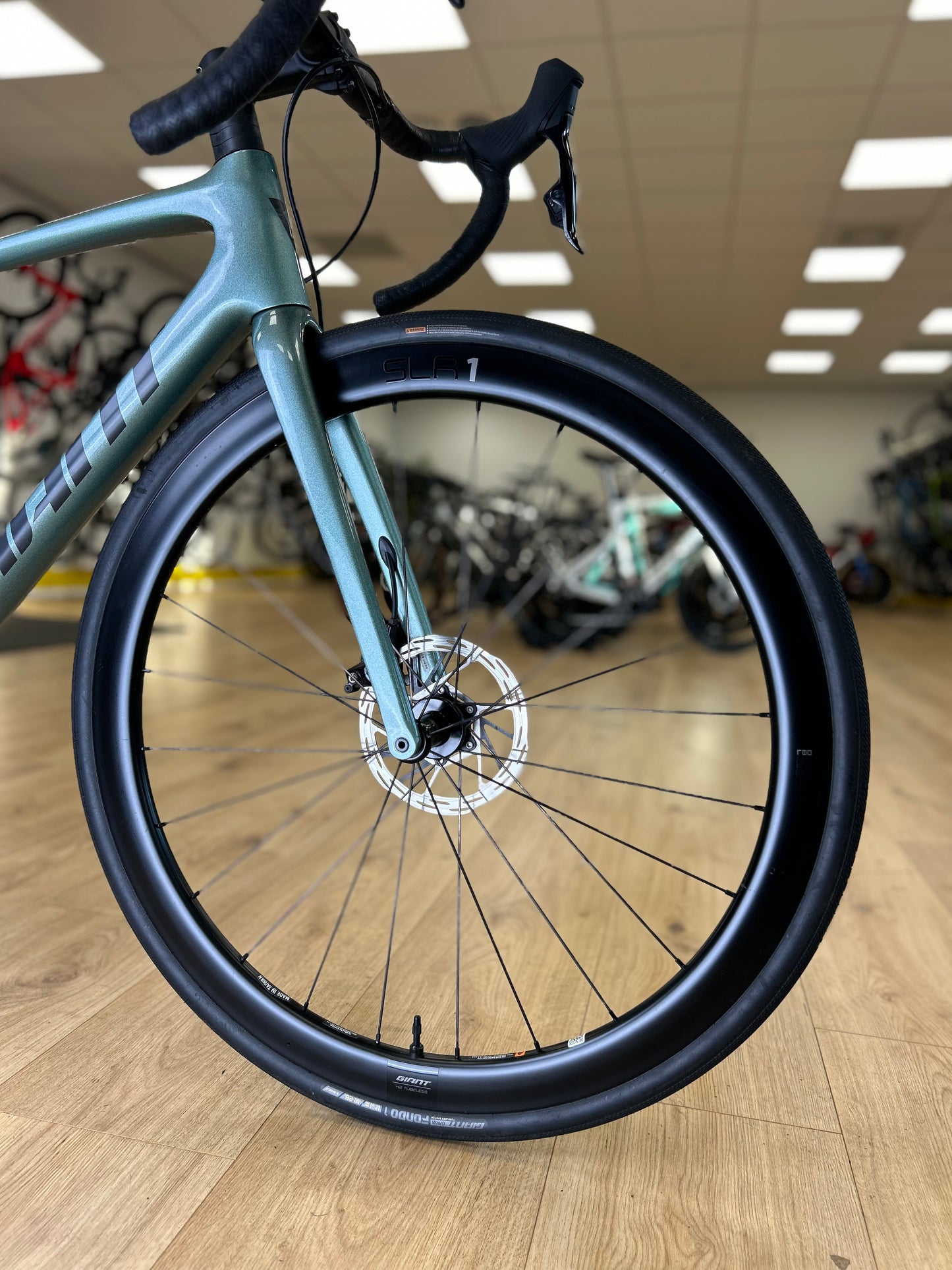 Giant TCR AXS Carbon Disc Racefiets