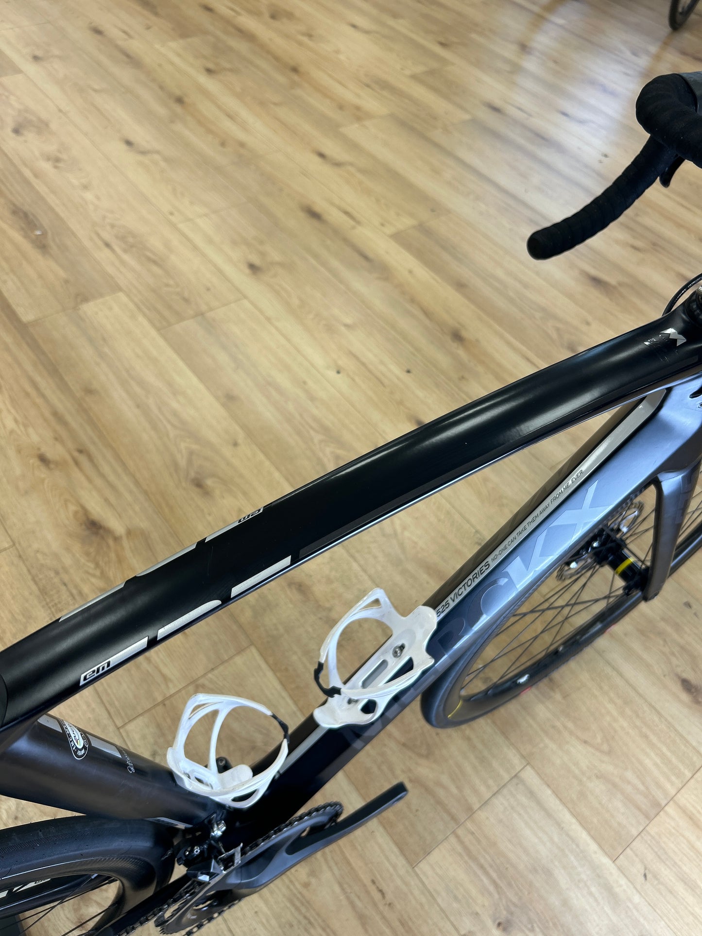 Eddy Merckx EM525 Disc Carbon Racefiets