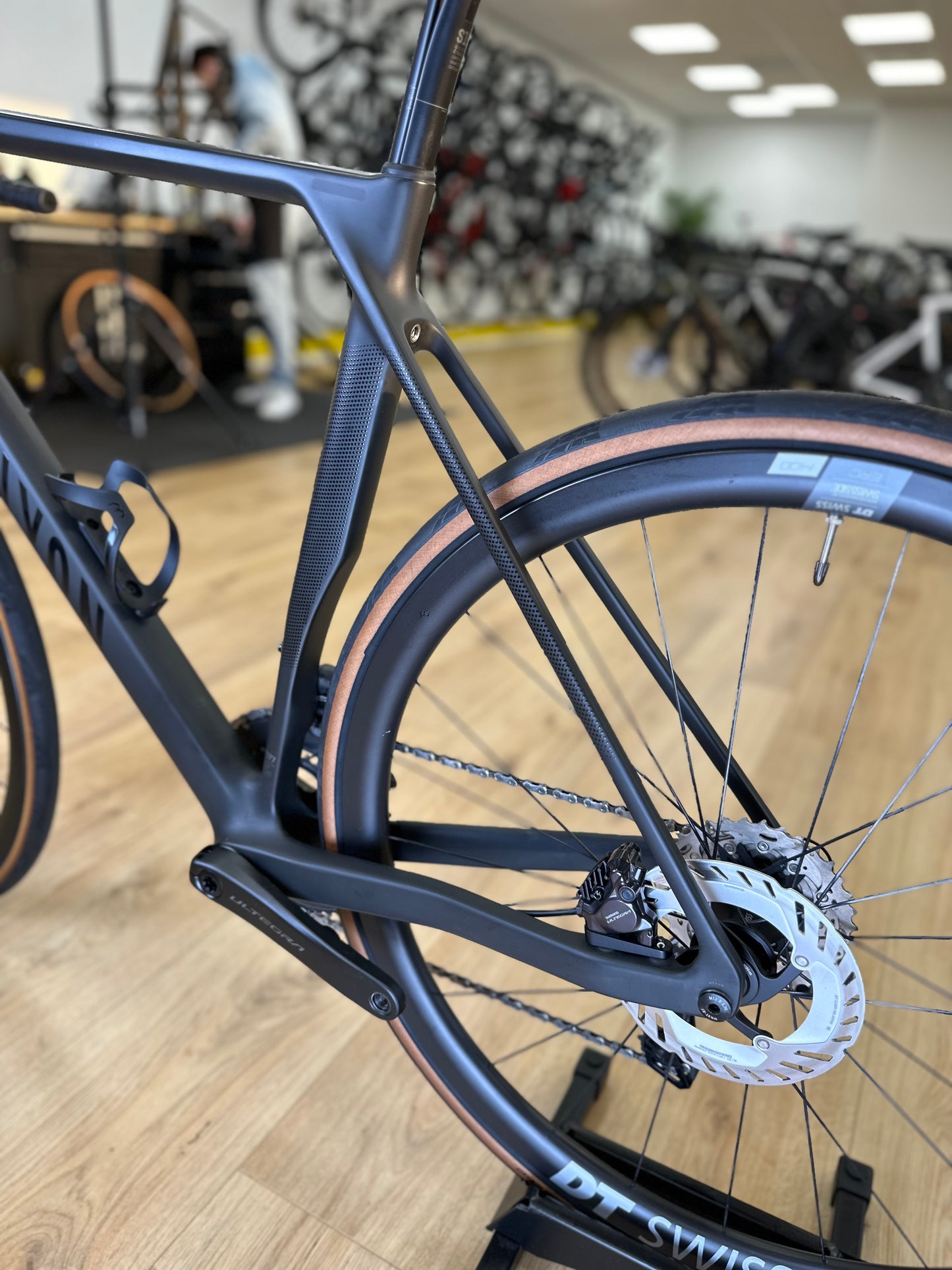 200km Canyon Endurace Di2 Carbon Disc Road Bike